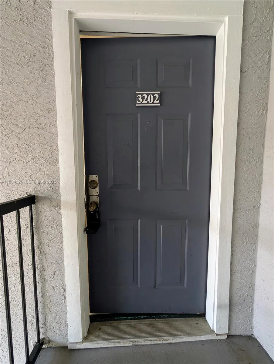 15040 Sw 103rd Ln 3202, Miami, Florida 33196, Miami, Florida 33196, 1 Bedroom Bedrooms, ,1 BathroomBathrooms,Residential Lease,For Rent,15040 Sw 103rd Ln 3202, Miami, Florida 33196,A11884320