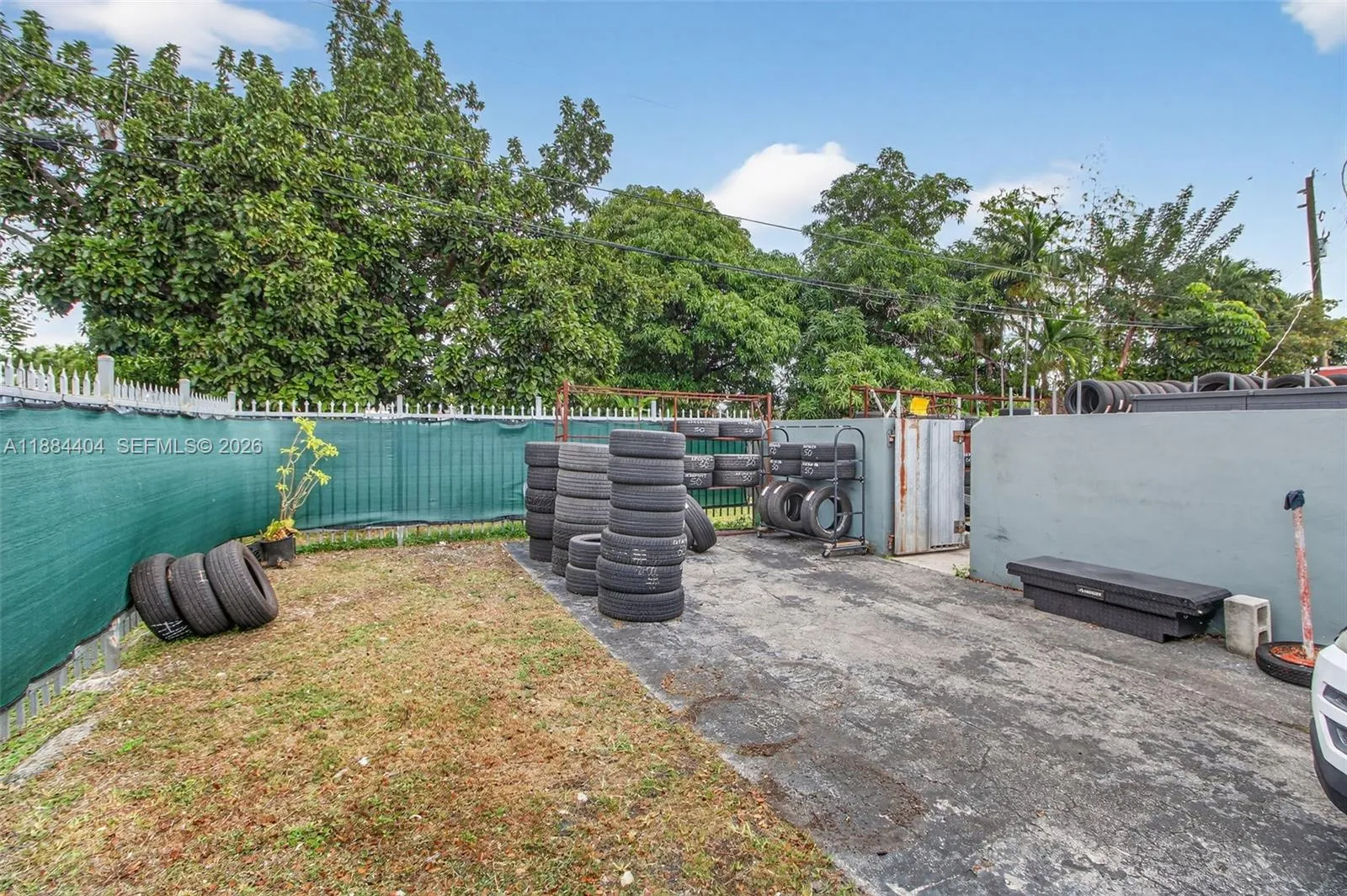 449 E Okeechobee Rd, Florida 33010, Florida 33010, ,Commercial Sale,For Sale,449 E Okeechobee Rd, , Florida 33010,A11884404