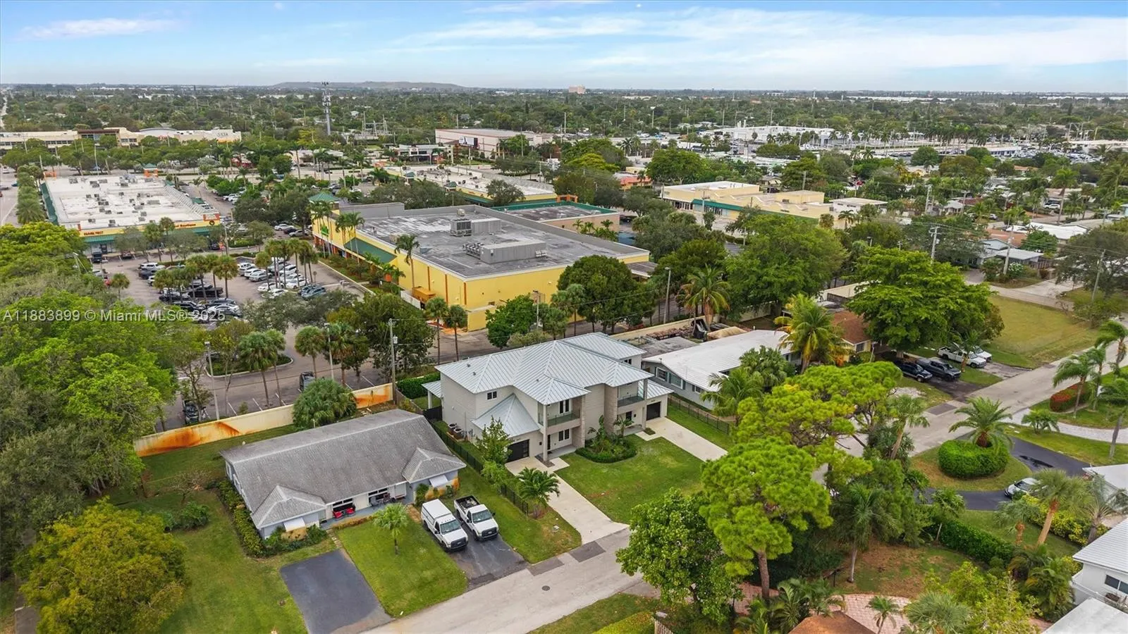 2431 Ne 20th Ave, Lighthouse Point, Florida 33064, Lighthouse Point, Florida 33064, 6 Bedrooms Bedrooms, ,6 BathroomsBathrooms,Residential,For Sale,2431 Ne 20th Ave, Lighthouse Point, Florida 33064,A11883899