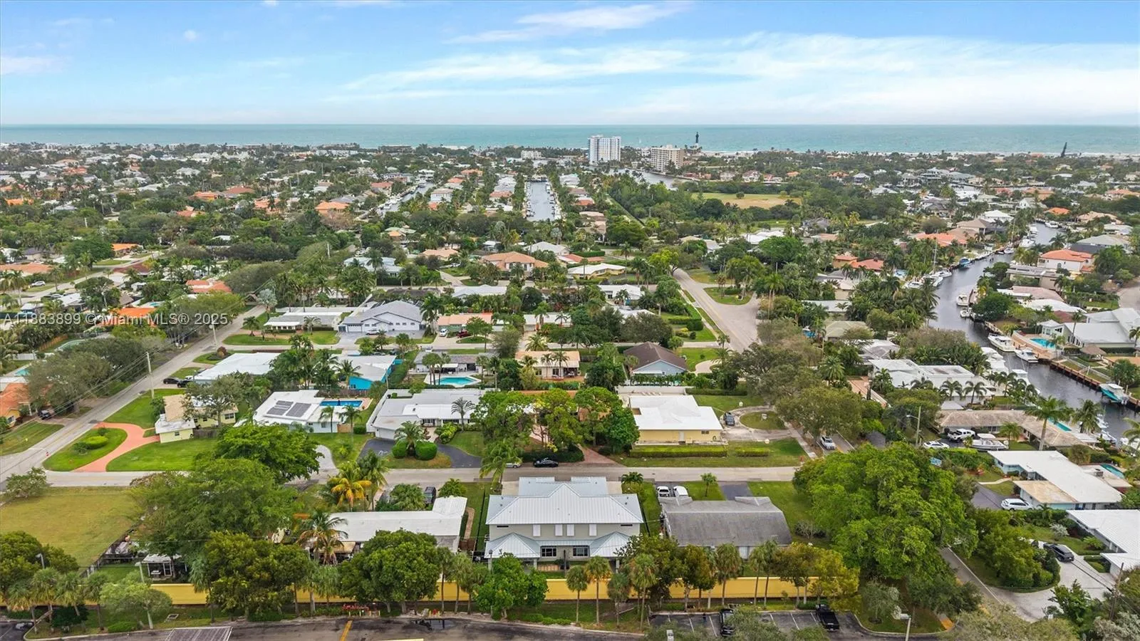 2431 Ne 20th Ave, Lighthouse Point, Florida 33064, Lighthouse Point, Florida 33064, 6 Bedrooms Bedrooms, ,6 BathroomsBathrooms,Residential,For Sale,2431 Ne 20th Ave, Lighthouse Point, Florida 33064,A11883899