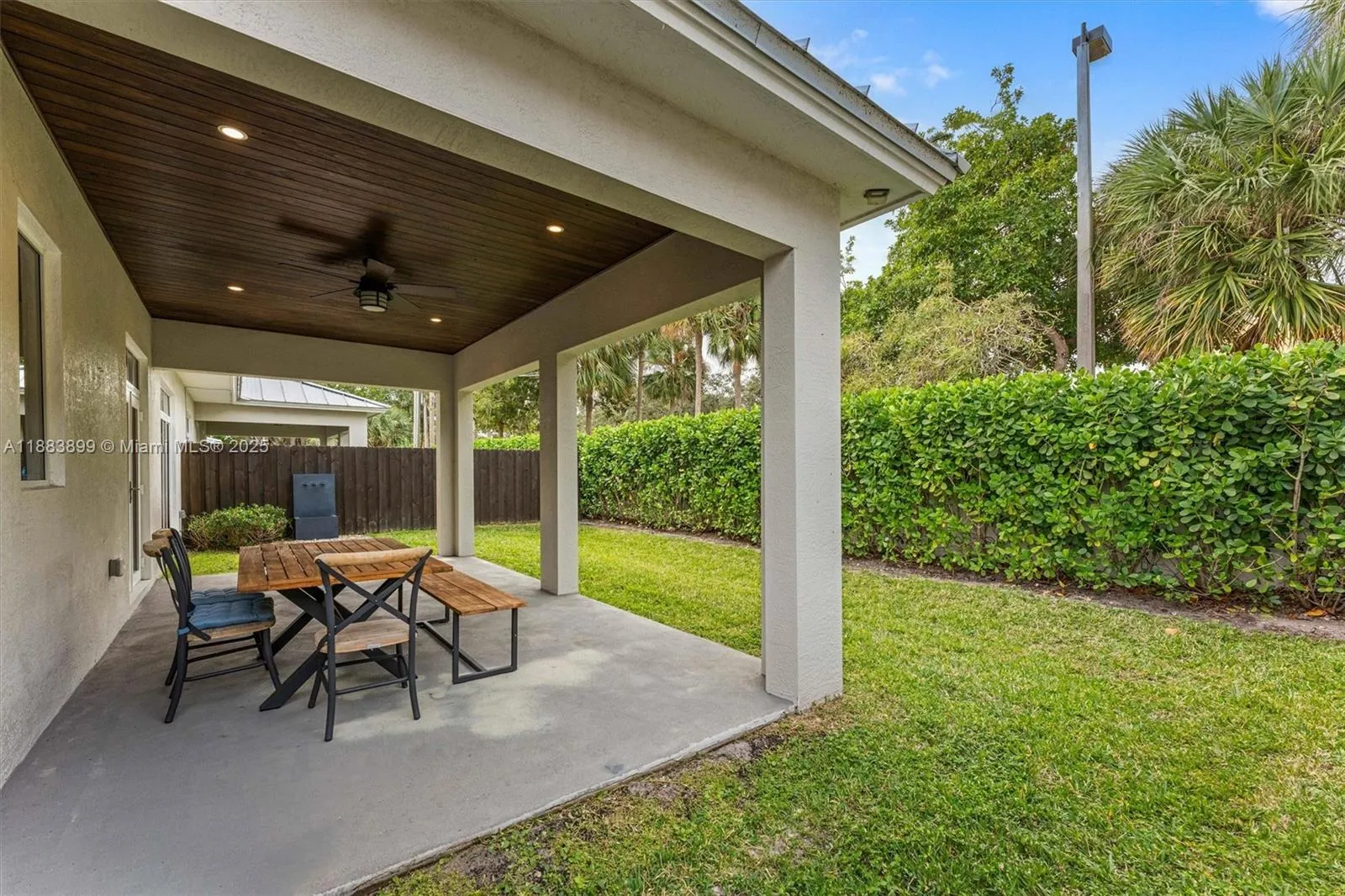 2431 Ne 20th Ave, Lighthouse Point, Florida 33064, Lighthouse Point, Florida 33064, 6 Bedrooms Bedrooms, ,6 BathroomsBathrooms,Residential,For Sale,2431 Ne 20th Ave, Lighthouse Point, Florida 33064,A11883899