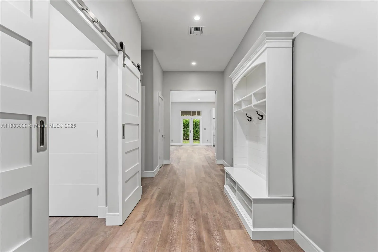 2431 Ne 20th Ave, Lighthouse Point, Florida 33064, Lighthouse Point, Florida 33064, 6 Bedrooms Bedrooms, ,6 BathroomsBathrooms,Residential,For Sale,2431 Ne 20th Ave, Lighthouse Point, Florida 33064,A11883899