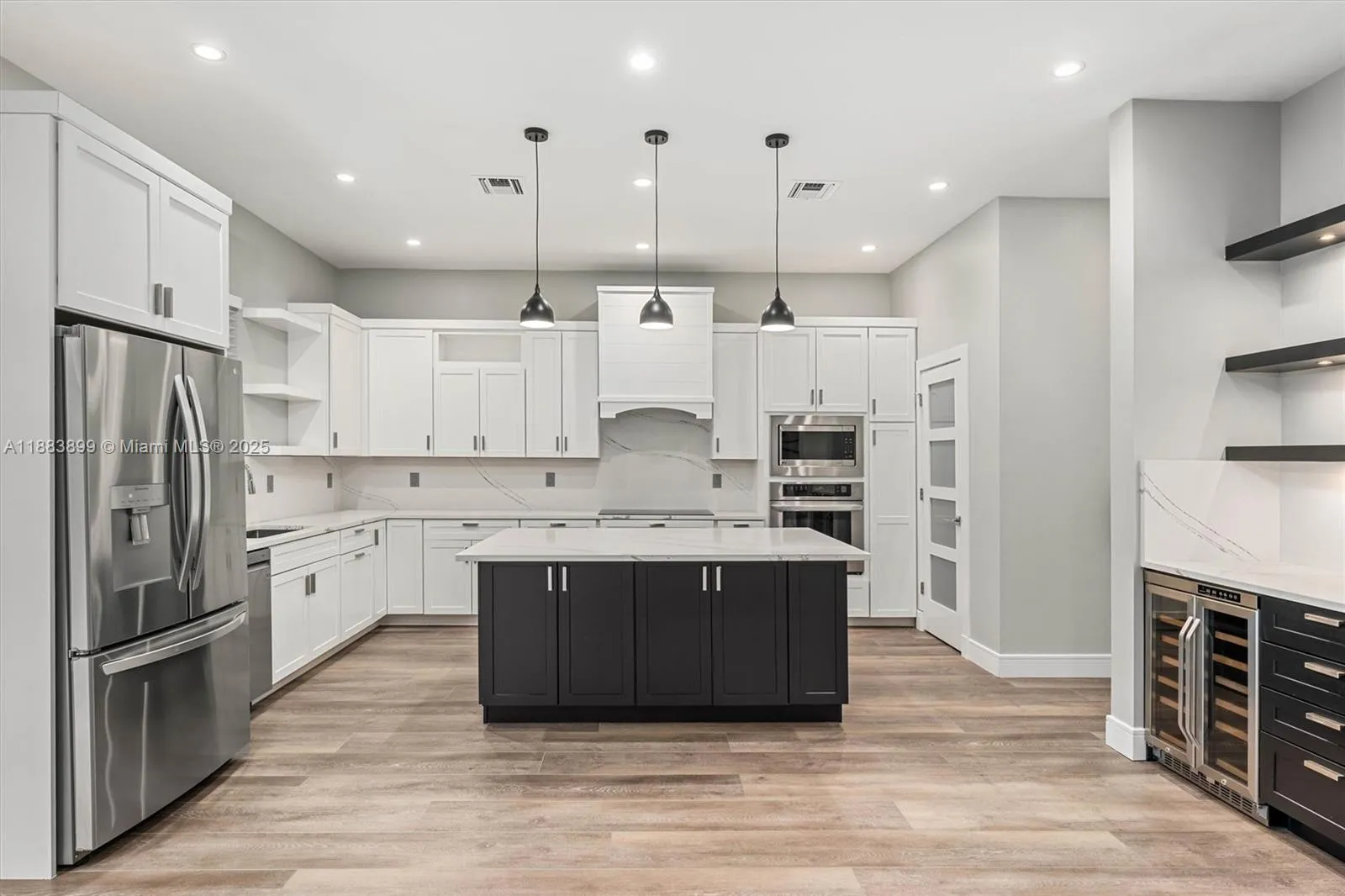 2431 Ne 20th Ave, Lighthouse Point, Florida 33064, Lighthouse Point, Florida 33064, 6 Bedrooms Bedrooms, ,6 BathroomsBathrooms,Residential,For Sale,2431 Ne 20th Ave, Lighthouse Point, Florida 33064,A11883899