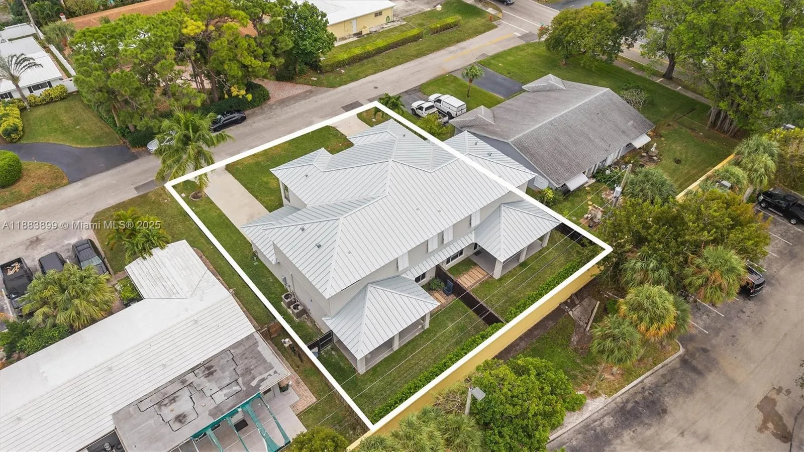 2431 Ne 20th Ave, Lighthouse Point, Florida 33064, Lighthouse Point, Florida 33064, 6 Bedrooms Bedrooms, ,6 BathroomsBathrooms,Residential,For Sale,2431 Ne 20th Ave, Lighthouse Point, Florida 33064,A11883899