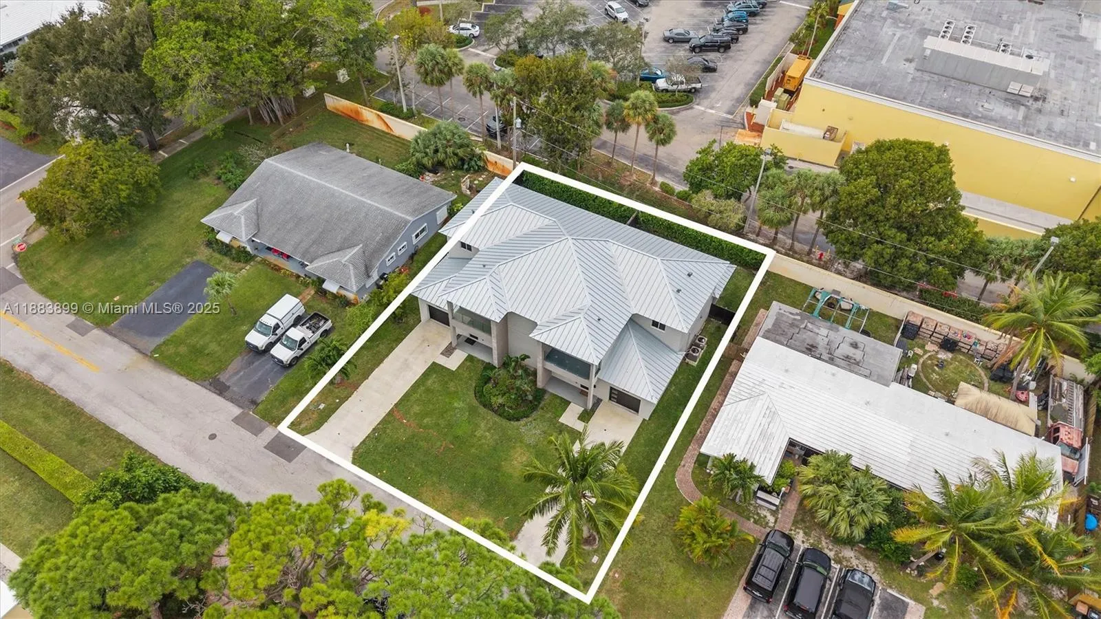 2431 Ne 20th Ave, Lighthouse Point, Florida 33064, Lighthouse Point, Florida 33064, 6 Bedrooms Bedrooms, ,6 BathroomsBathrooms,Residential,For Sale,2431 Ne 20th Ave, Lighthouse Point, Florida 33064,A11883899