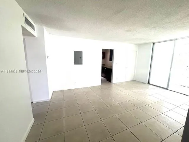9450 Live Oak Pl 108, Davie, Florida 33324, Davie, Florida 33324, 3 Bedrooms Bedrooms, ,2 BathroomsBathrooms,Residential Lease,For Rent,9450 Live Oak Pl 108, Davie, Florida 33324,A11884503