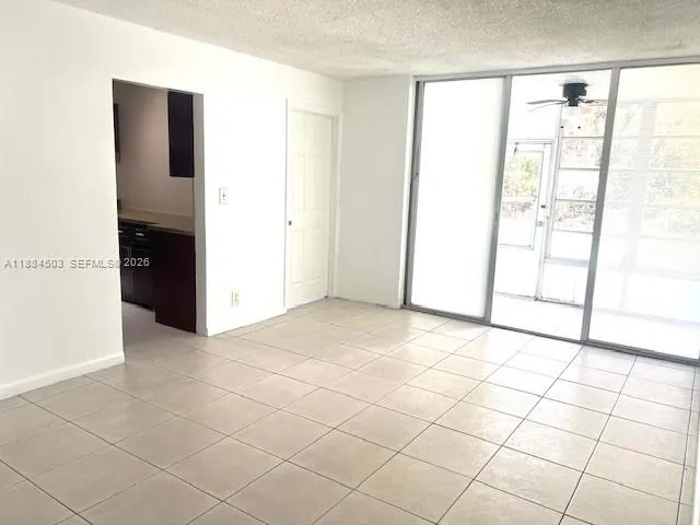 9450 Live Oak Pl 108, Davie, Florida 33324, Davie, Florida 33324, 3 Bedrooms Bedrooms, ,2 BathroomsBathrooms,Residential Lease,For Rent,9450 Live Oak Pl 108, Davie, Florida 33324,A11884503