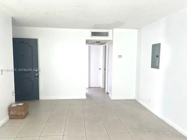9450 Live Oak Pl 108, Davie, Florida 33324, Davie, Florida 33324, 3 Bedrooms Bedrooms, ,2 BathroomsBathrooms,Residential Lease,For Rent,9450 Live Oak Pl 108, Davie, Florida 33324,A11884503