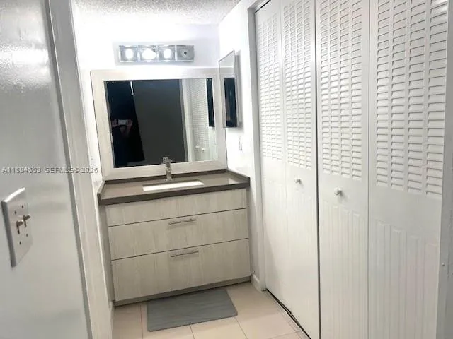 9450 Live Oak Pl 108, Davie, Florida 33324, Davie, Florida 33324, 3 Bedrooms Bedrooms, ,2 BathroomsBathrooms,Residential Lease,For Rent,9450 Live Oak Pl 108, Davie, Florida 33324,A11884503