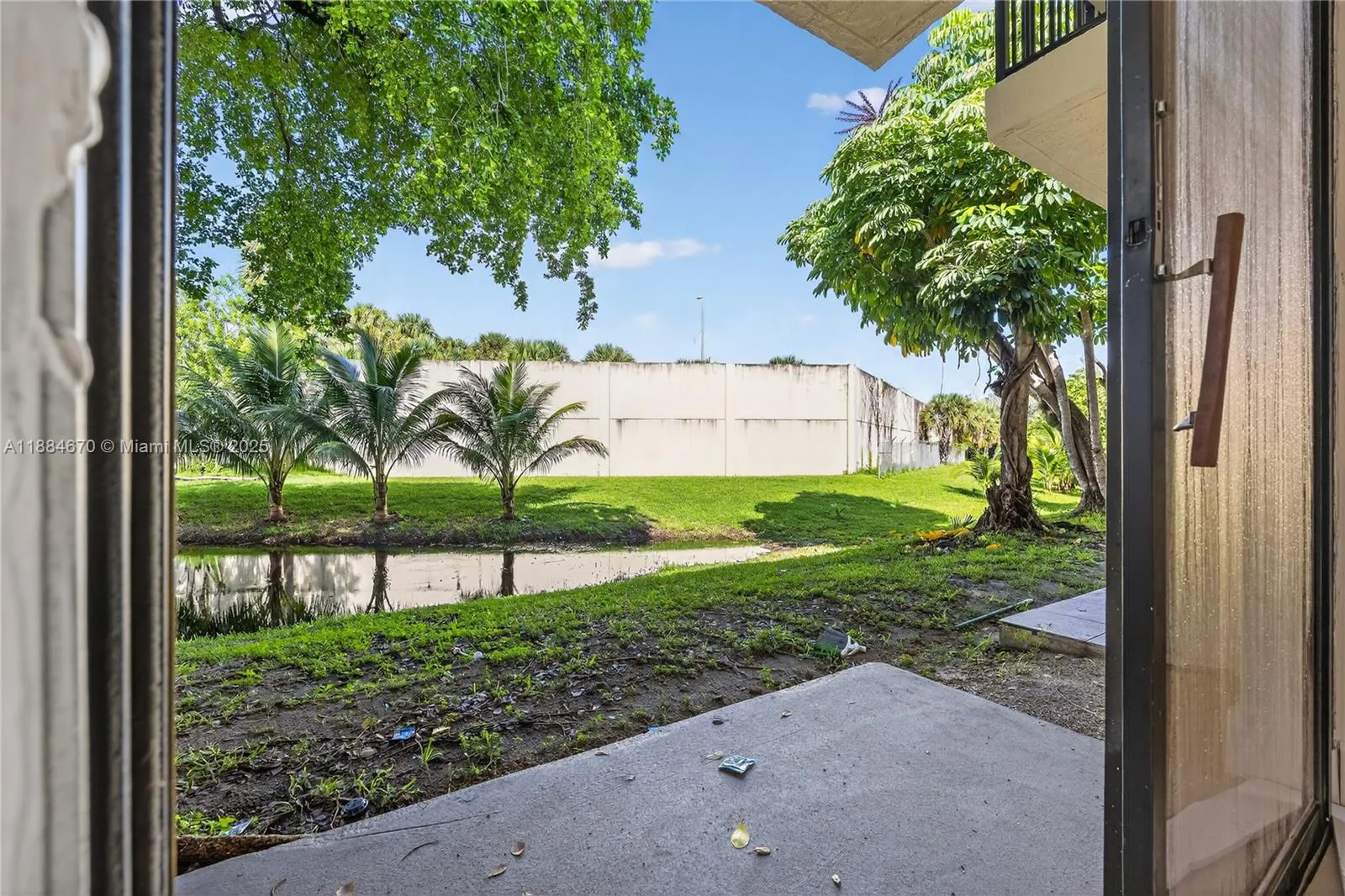 4198 Lakeside Dr 4198, Tamarac, Florida 33319, Tamarac, Florida 33319, 2 Bedrooms Bedrooms, ,1 BathroomBathrooms,Residential,For Sale,4198 Lakeside Dr 4198, Tamarac, Florida 33319,A11884670