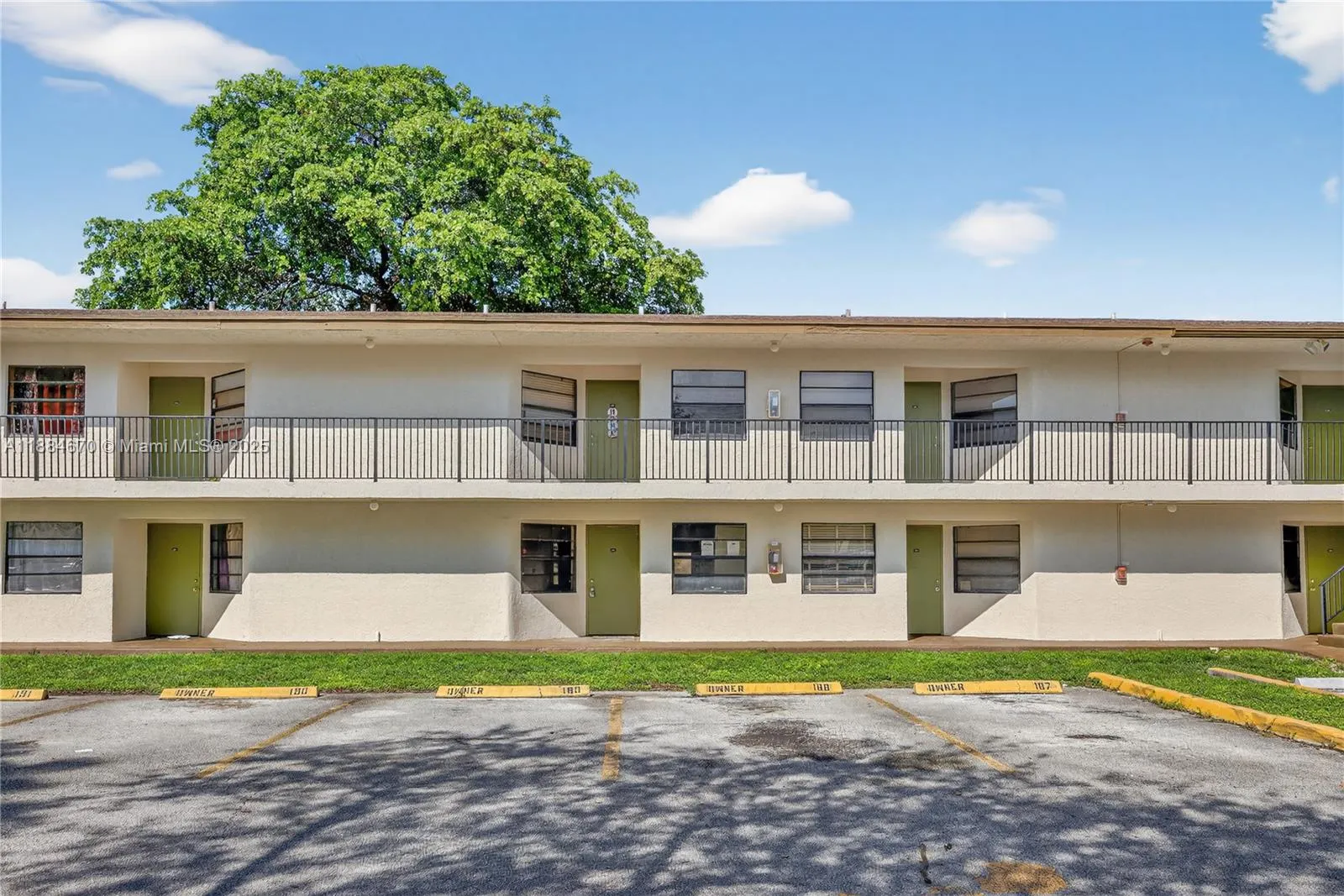 4198 Lakeside Dr 4198, Tamarac, Florida 33319, Tamarac, Florida 33319, 2 Bedrooms Bedrooms, ,1 BathroomBathrooms,Residential,For Sale,4198 Lakeside Dr 4198, Tamarac, Florida 33319,A11884670