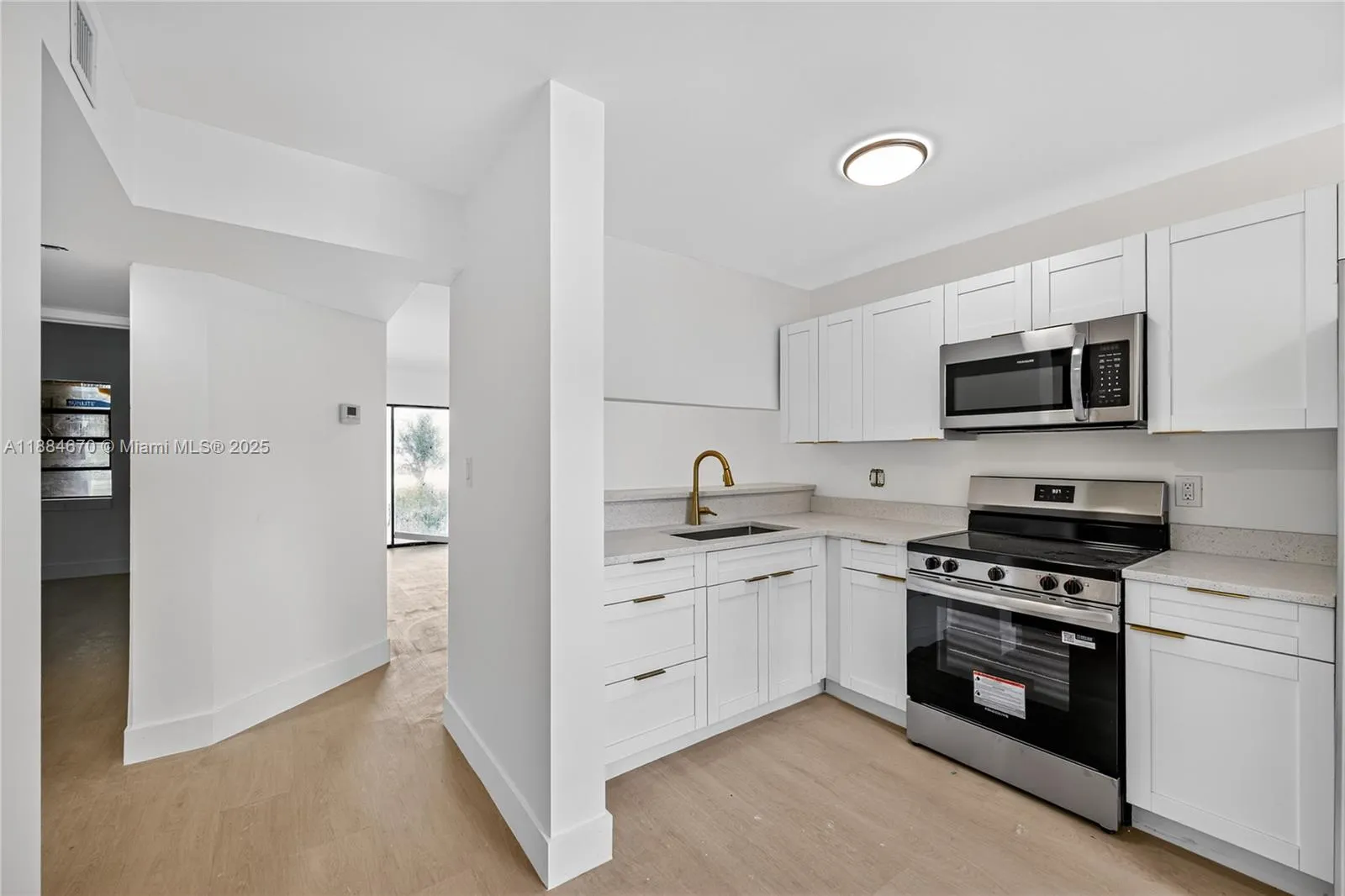 4198 Lakeside Dr 4198, Tamarac, Florida 33319, Tamarac, Florida 33319, 2 Bedrooms Bedrooms, ,1 BathroomBathrooms,Residential,For Sale,4198 Lakeside Dr 4198, Tamarac, Florida 33319,A11884670