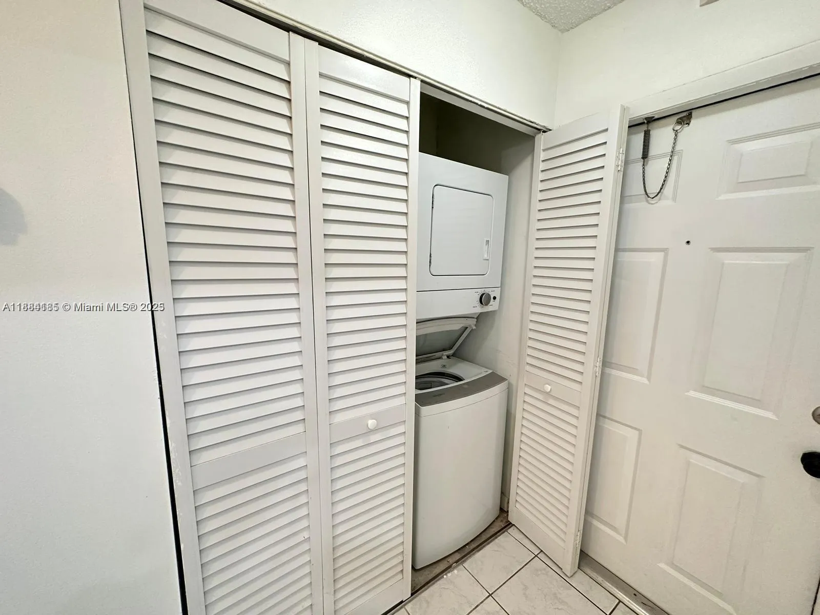 10453 Nw 11th St 206, Pembroke Pines, Florida 3302, Pembroke Pines, Florida 33026, 2 Bedrooms Bedrooms, ,2 BathroomsBathrooms,Residential Lease,For Rent,10453 Nw 11th St 206, Pembroke Pines, Florida 3302,A11884185