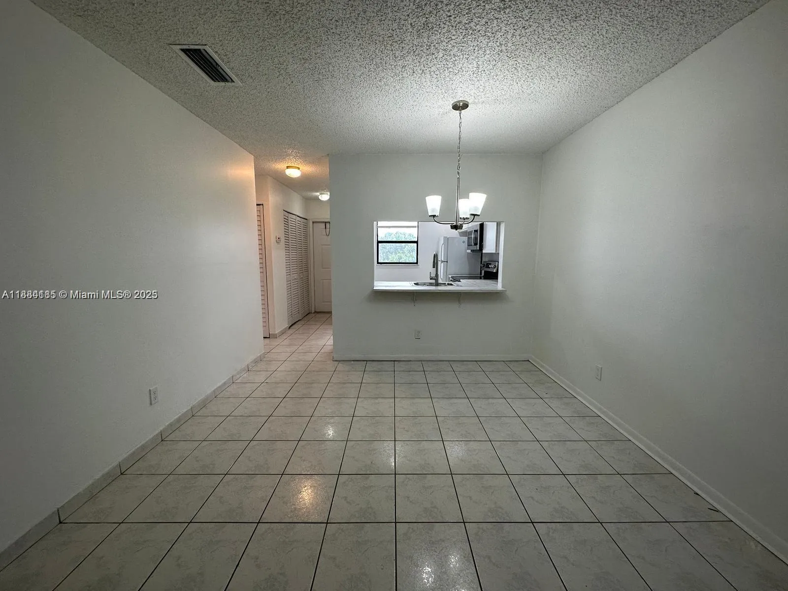 10453 Nw 11th St 206, Pembroke Pines, Florida 3302, Pembroke Pines, Florida 33026, 2 Bedrooms Bedrooms, ,2 BathroomsBathrooms,Residential Lease,For Rent,10453 Nw 11th St 206, Pembroke Pines, Florida 3302,A11884185