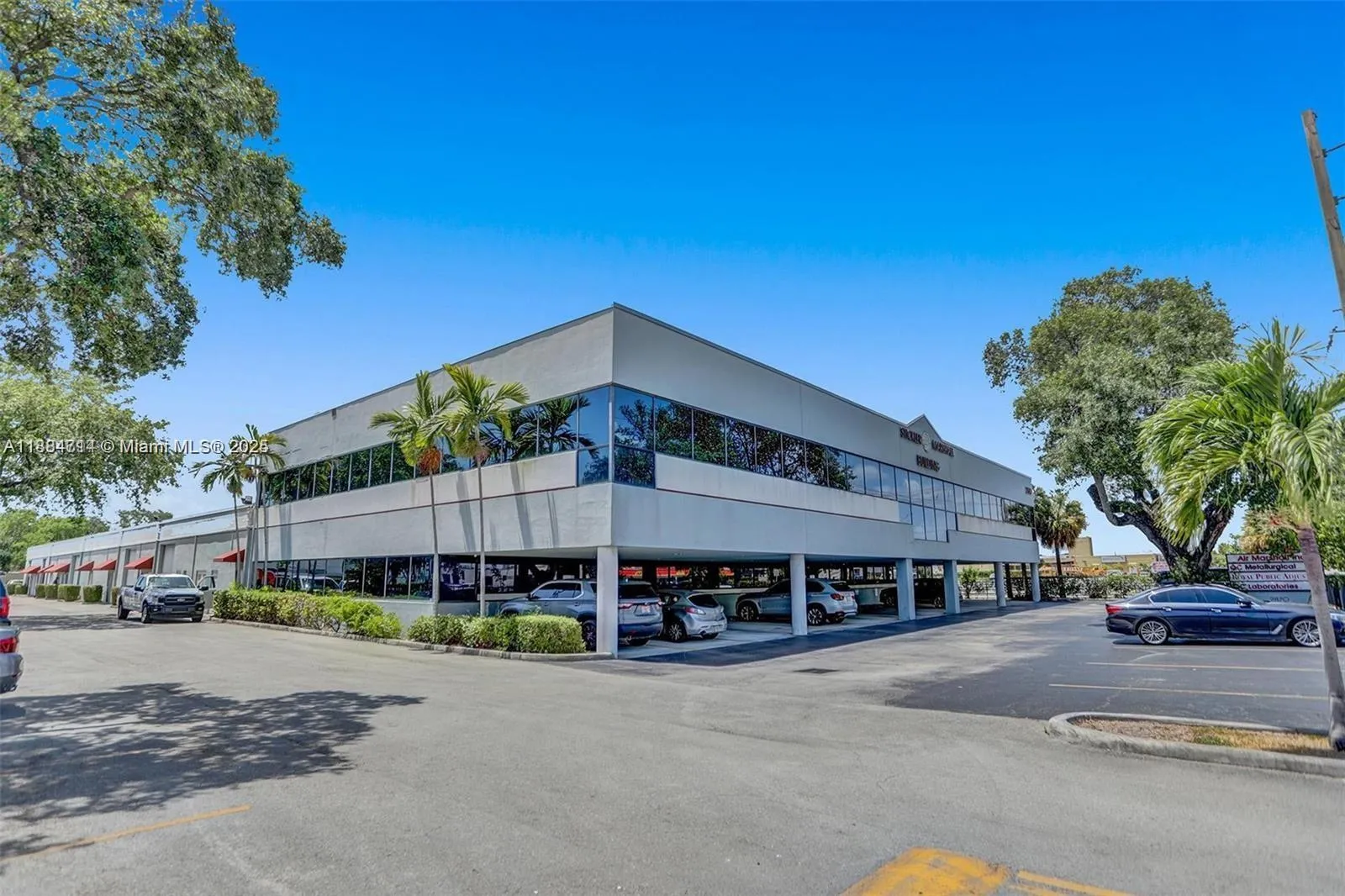 2870 Stirling Rd, Hollywood, Florida 33020, Hollywood, Florida 33020, ,Commercial Sale,For Sale,2870 Stirling Rd, Hollywood, Florida 33020,A11884714