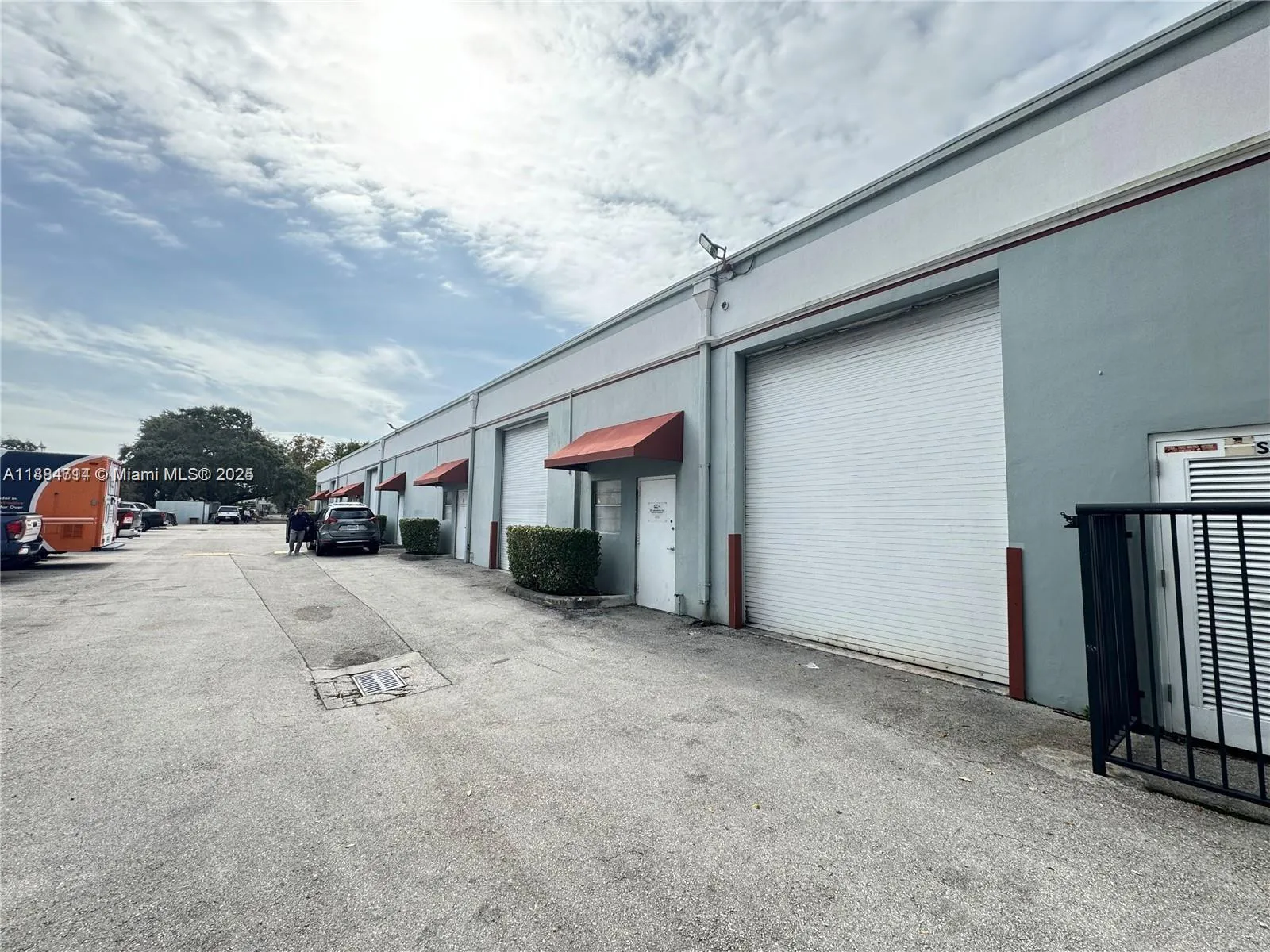 2870 Stirling Rd, Hollywood, Florida 33020, Hollywood, Florida 33020, ,Commercial Sale,For Sale,2870 Stirling Rd, Hollywood, Florida 33020,A11884714