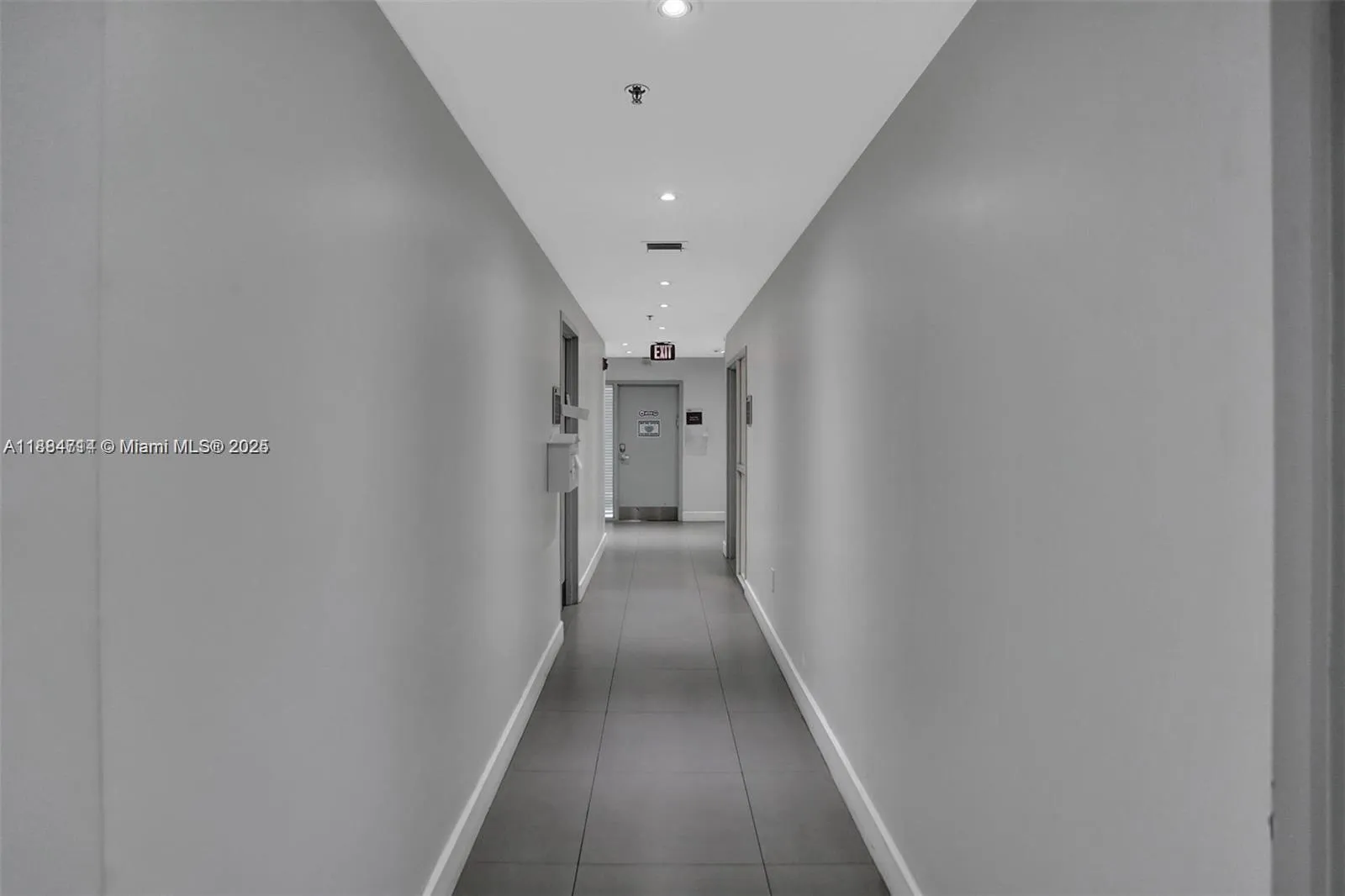 2870 Stirling Rd, Hollywood, Florida 33020, Hollywood, Florida 33020, ,Commercial Sale,For Sale,2870 Stirling Rd, Hollywood, Florida 33020,A11884714