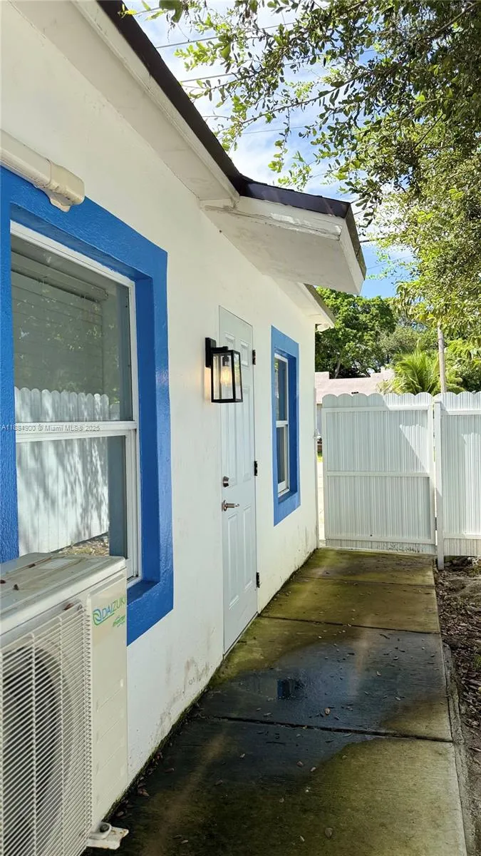 4139 Nw 23rd Ave, Miami, Florida 33142, Miami, Florida 33142, ,Residential Income,For Sale,4139 Nw 23rd Ave, Miami, Florida 33142,A11884900