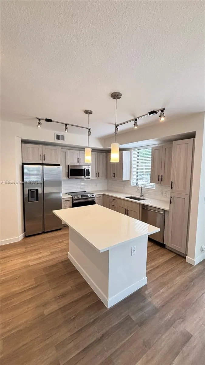 8894 Nw 44 St 6-114, Sunrise, Florida 33351, Sunrise, Florida 33351, 2 Bedrooms Bedrooms, ,2 BathroomsBathrooms,Residential Lease,For Rent,8894 Nw 44 St 6-114, Sunrise, Florida 33351,A11885006