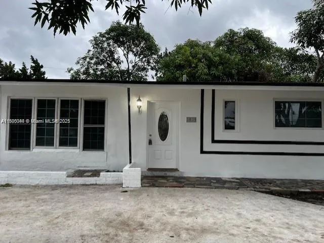 West Park, Florida 33023, 3 Bedrooms Bedrooms, ,2 BathroomsBathrooms,Residential,For Sale,A11885040