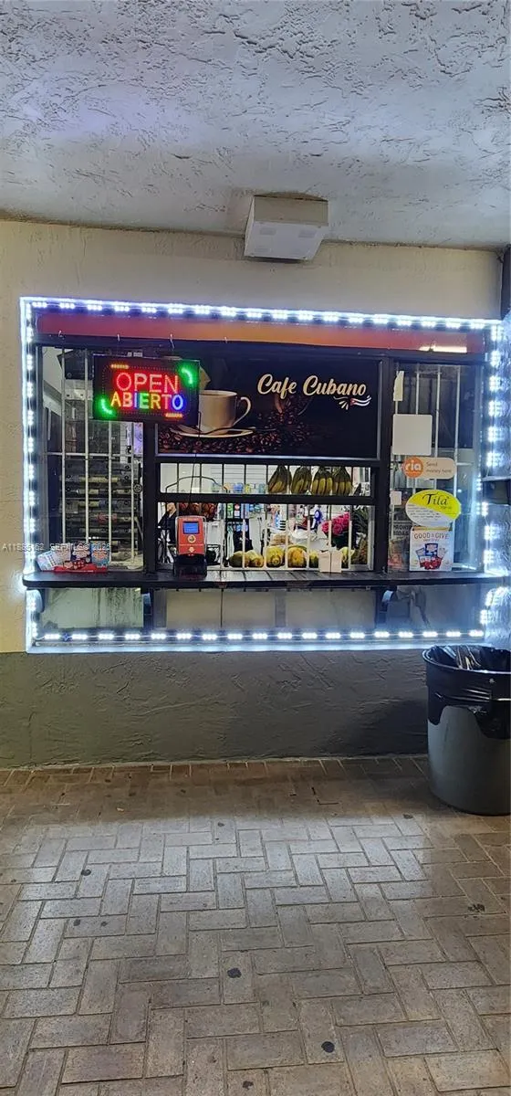 Convenience Store For Sale In Miami, Miami, Florid, Miami, Florida 33135, ,Business Opportunity,For Sale,Convenience Store For Sale In Miami, Miami, Florid,A11885152