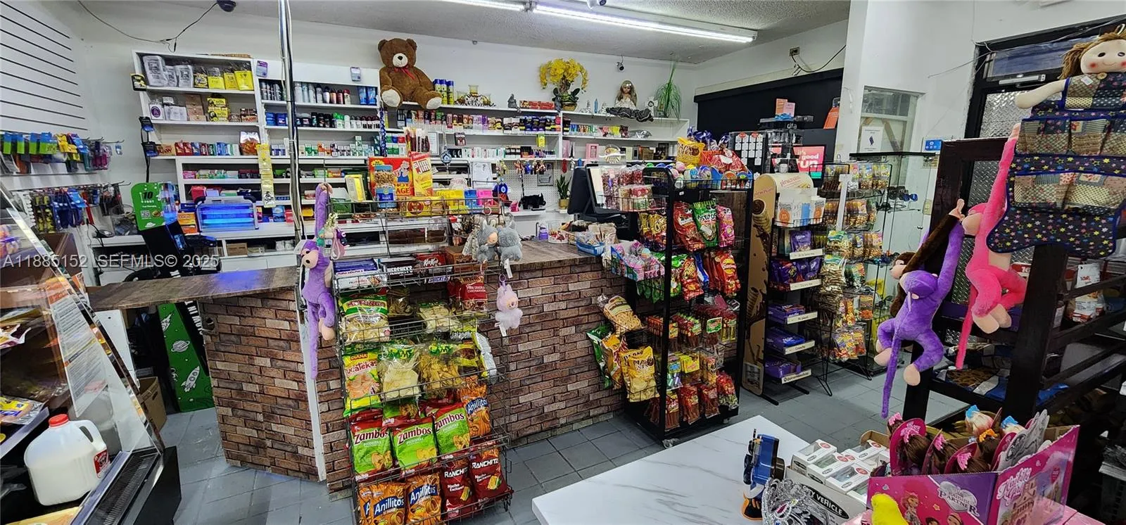 Convenience Store For Sale In Miami, Miami, Florid, Miami, Florida 33135, ,Business Opportunity,For Sale,Convenience Store For Sale In Miami, Miami, Florid,A11885152