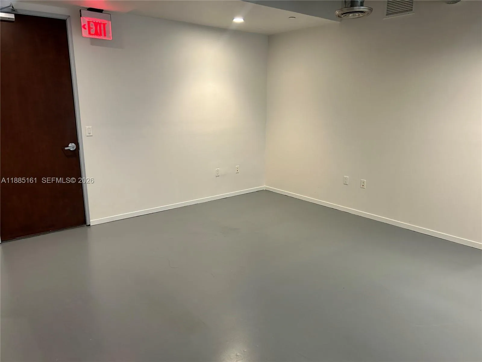 14 Ne 1st Ave 500d, Miami, Florida 33132, Miami, Florida 33132, ,Commercial Lease,For Rent,14 Ne 1st Ave 500d, Miami, Florida 33132,A11885161