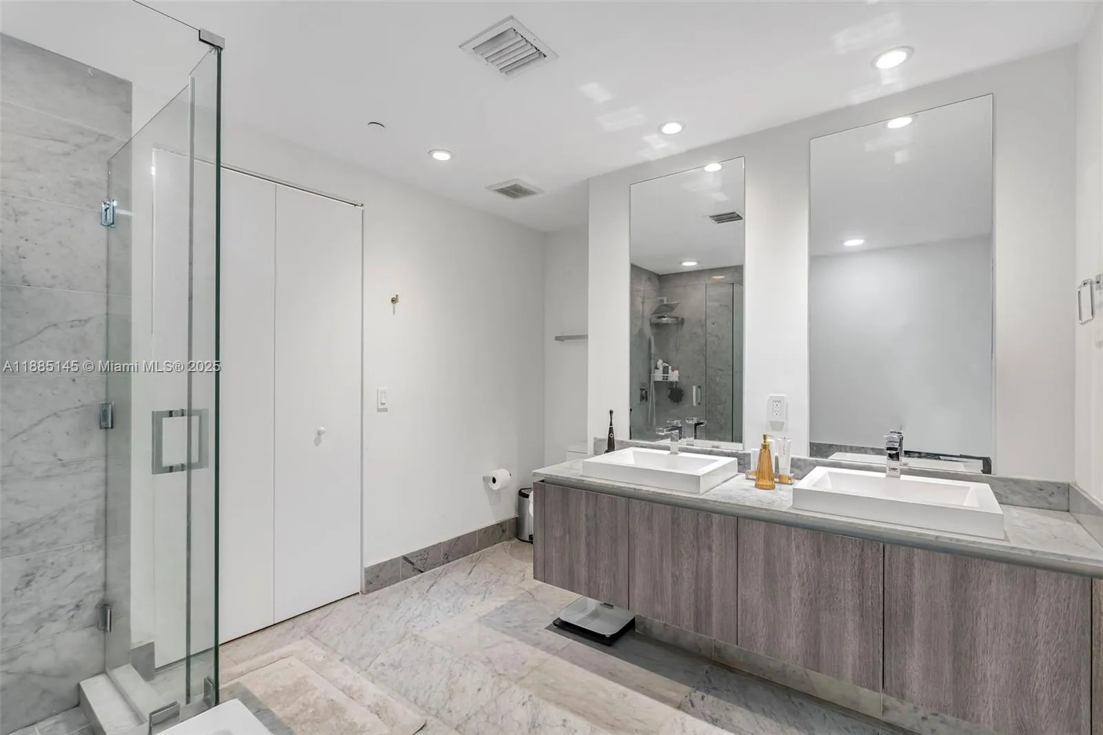 801 S Miami Ave 2810, Miami, Florida 33130, Miami, Florida 33130, 2 Bedrooms Bedrooms, ,2 BathroomsBathrooms,Residential Lease,For Rent,801 S Miami Ave 2810, Miami, Florida 33130,A11885145