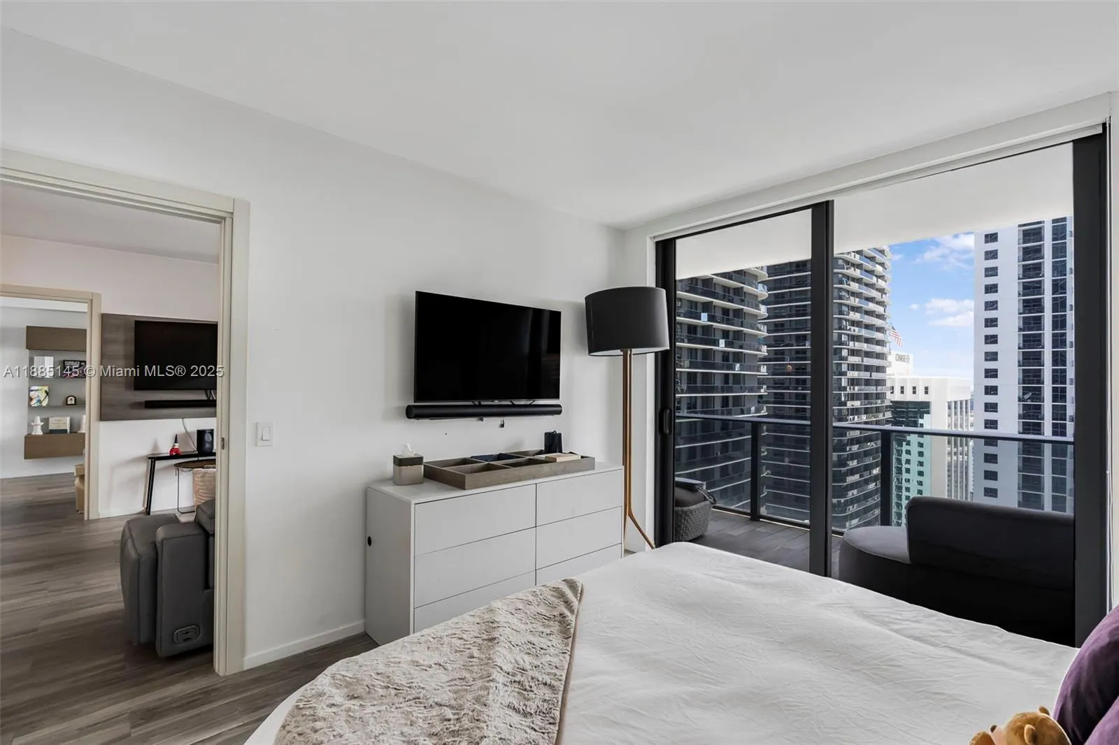 801 S Miami Ave 2810, Miami, Florida 33130, Miami, Florida 33130, 2 Bedrooms Bedrooms, ,2 BathroomsBathrooms,Residential Lease,For Rent,801 S Miami Ave 2810, Miami, Florida 33130,A11885145