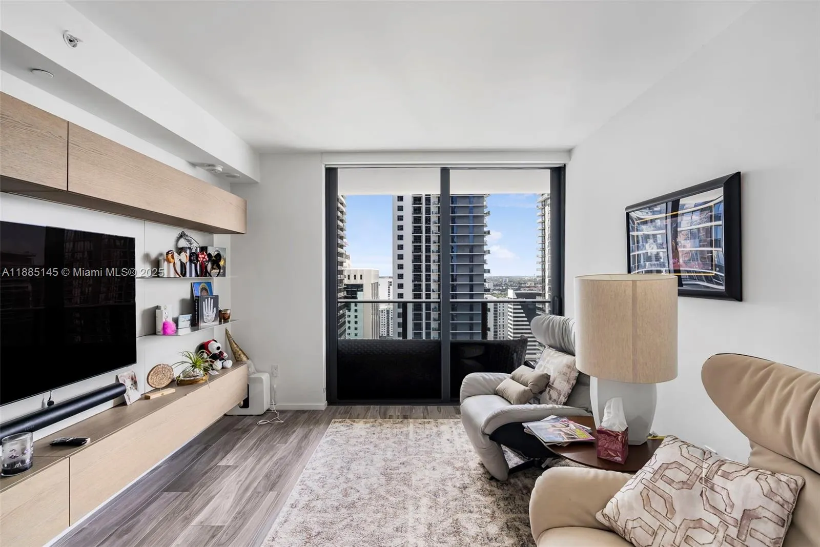 801 S Miami Ave 2810, Miami, Florida 33130, Miami, Florida 33130, 2 Bedrooms Bedrooms, ,2 BathroomsBathrooms,Residential Lease,For Rent,801 S Miami Ave 2810, Miami, Florida 33130,A11885145