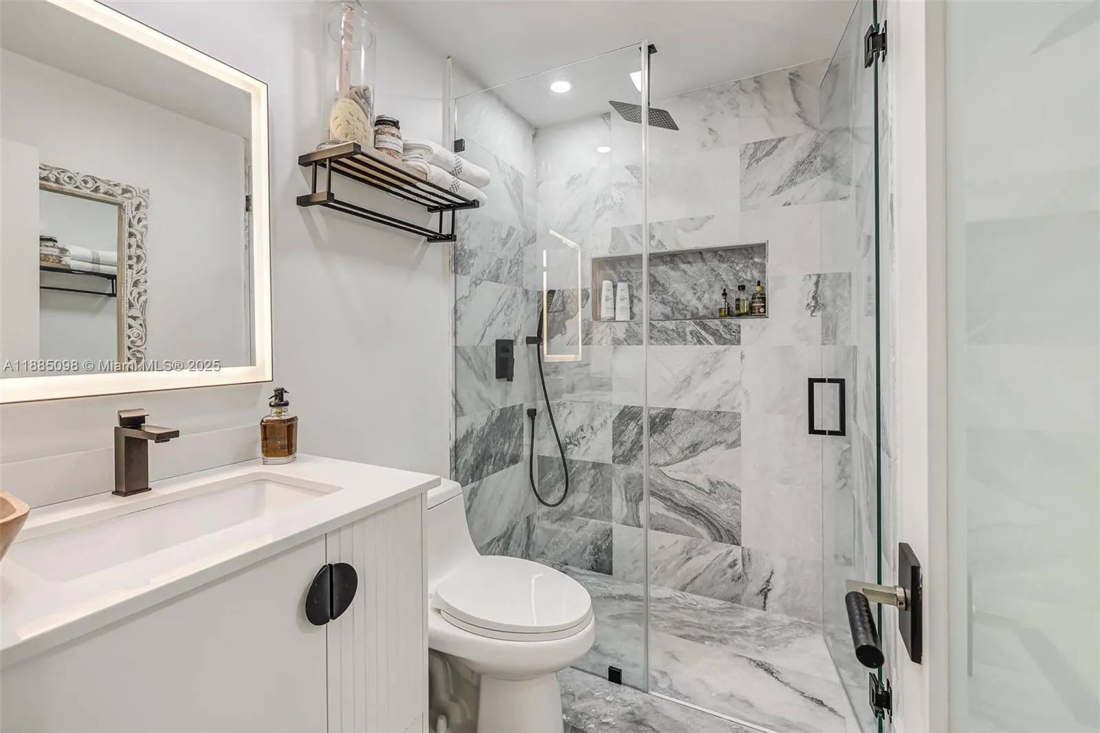 8761 Sw 56th St, Miami, Florida 33165, Miami, Florida 33165, 4 Bedrooms Bedrooms, ,4 BathroomsBathrooms,Residential,For Sale,8761 Sw 56th St, Miami, Florida 33165,A11885098