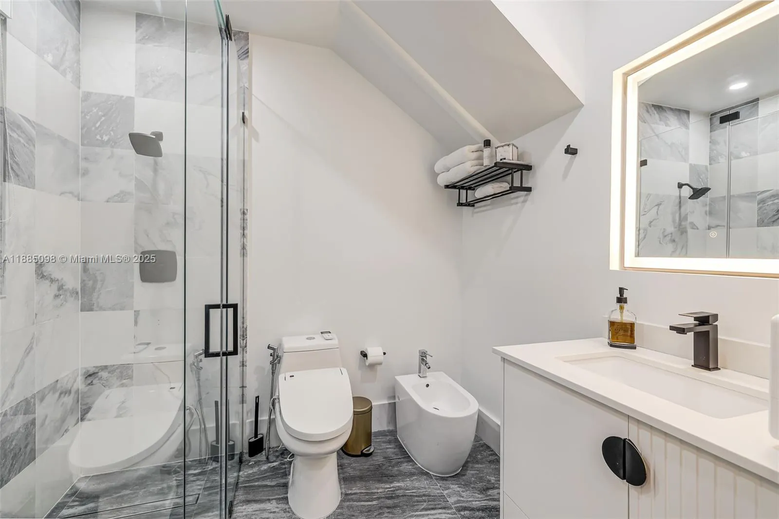 8761 Sw 56th St, Miami, Florida 33165, Miami, Florida 33165, 4 Bedrooms Bedrooms, ,4 BathroomsBathrooms,Residential,For Sale,8761 Sw 56th St, Miami, Florida 33165,A11885098