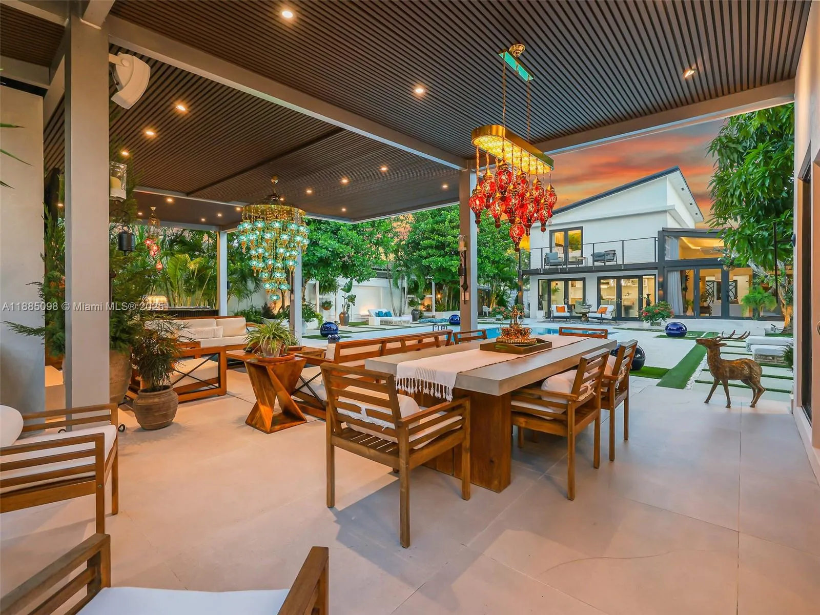 8761 Sw 56th St, Miami, Florida 33165, Miami, Florida 33165, 4 Bedrooms Bedrooms, ,4 BathroomsBathrooms,Residential,For Sale,8761 Sw 56th St, Miami, Florida 33165,A11885098