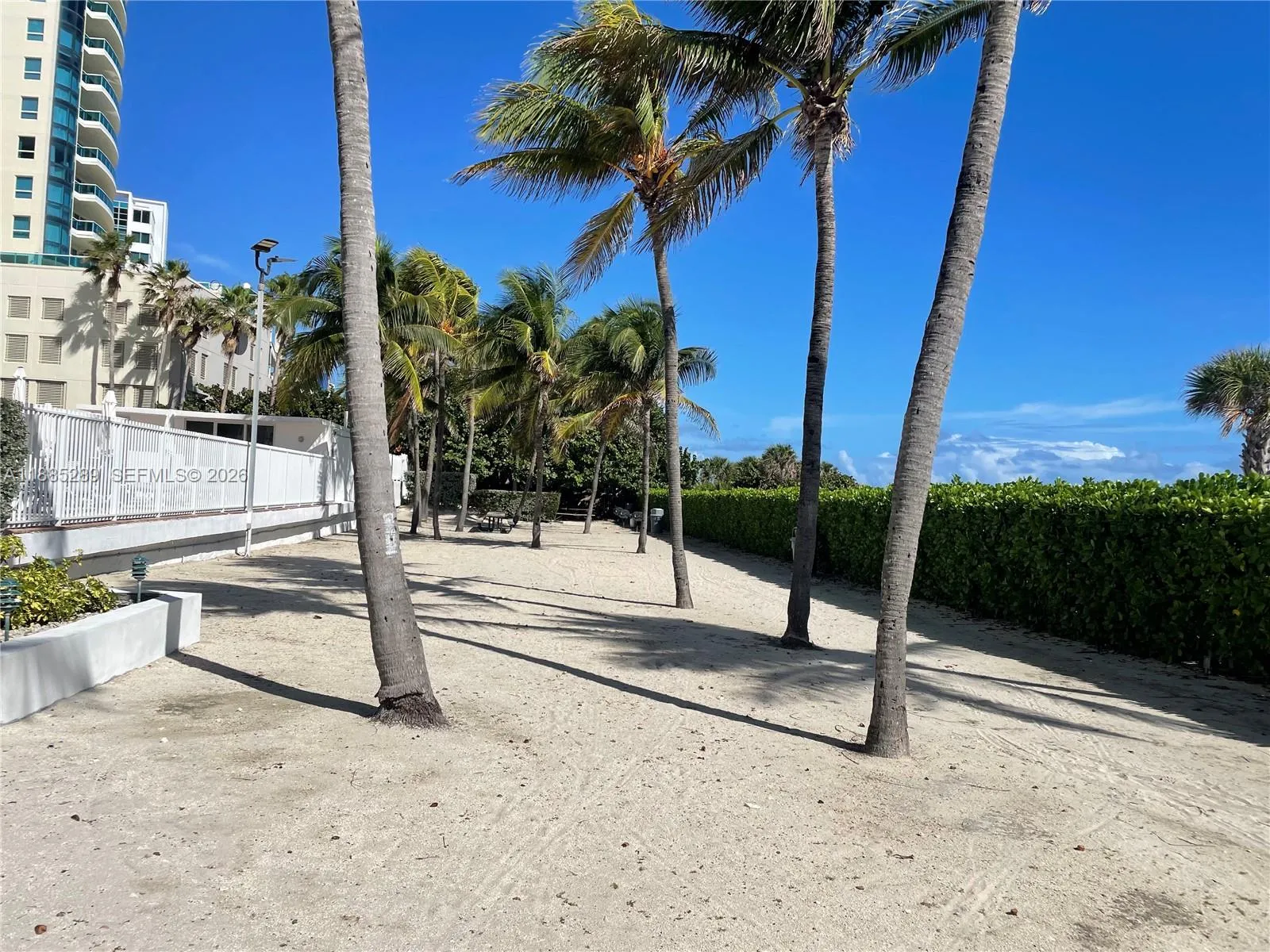 5005 Collins Ave 523, Miami Beach, Florida 33140, Miami Beach, Florida 33140, 1 Bedroom Bedrooms, ,1 BathroomBathrooms,Residential,For Sale,5005 Collins Ave 523, Miami Beach, Florida 33140,A11885289