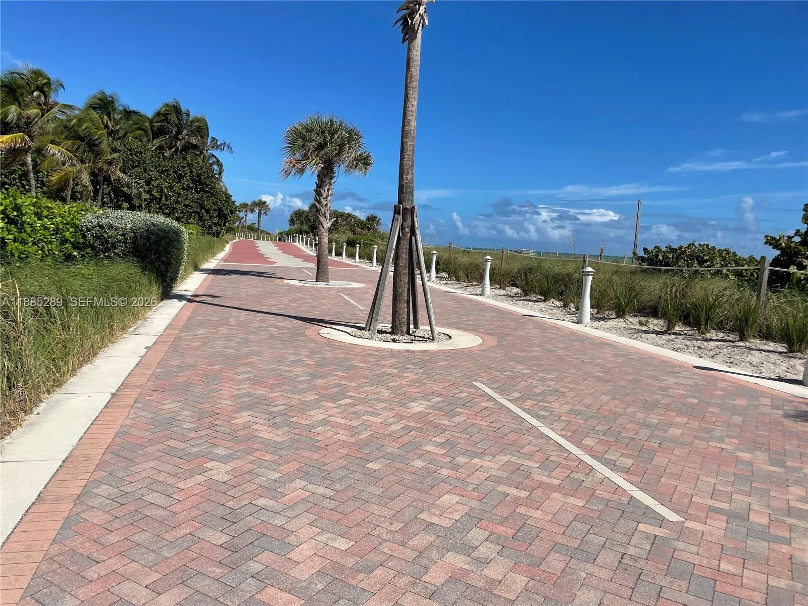 5005 Collins Ave 523, Miami Beach, Florida 33140, Miami Beach, Florida 33140, 1 Bedroom Bedrooms, ,1 BathroomBathrooms,Residential,For Sale,5005 Collins Ave 523, Miami Beach, Florida 33140,A11885289