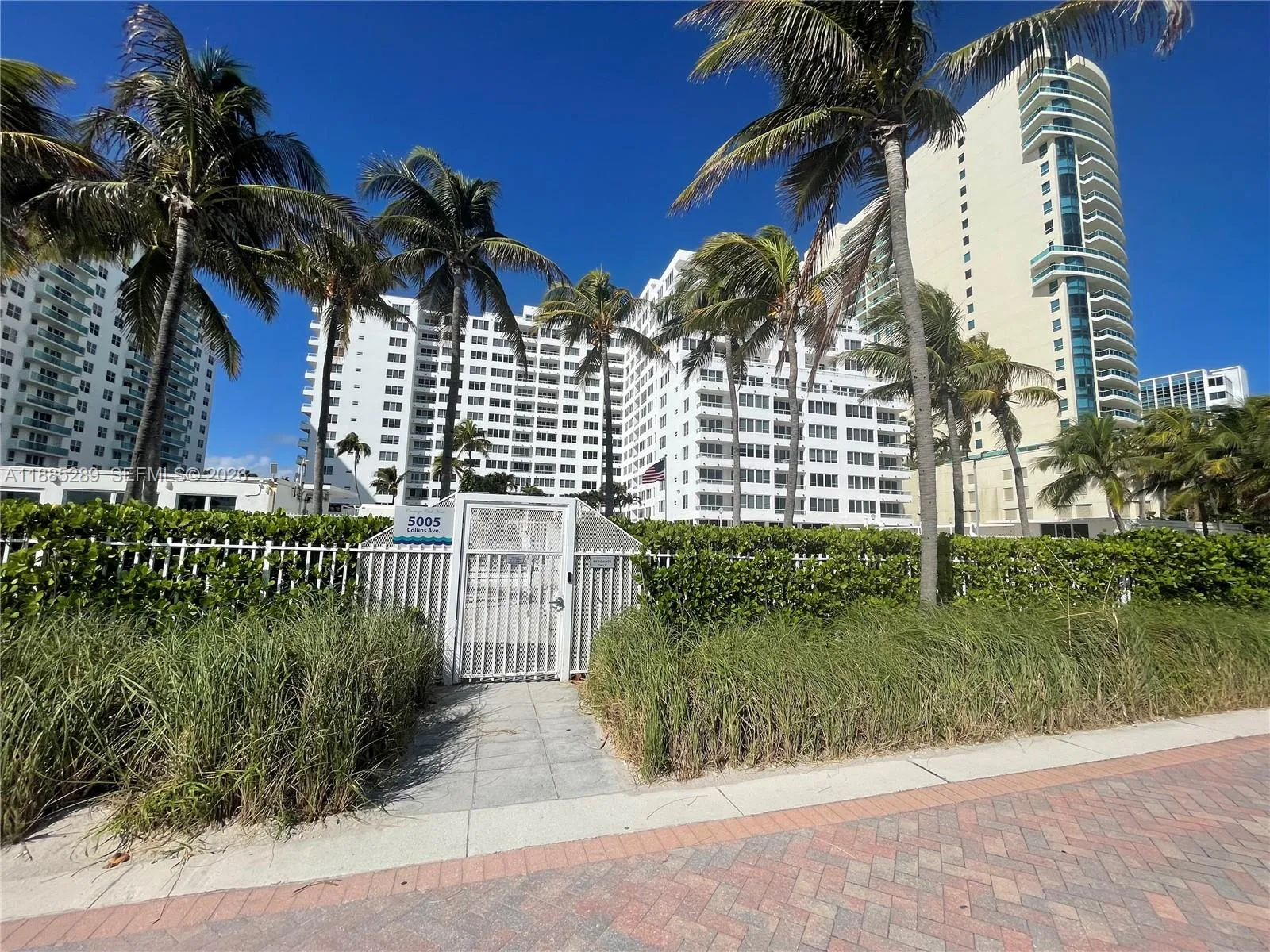 5005 Collins Ave 523, Miami Beach, Florida 33140, Miami Beach, Florida 33140, 1 Bedroom Bedrooms, ,1 BathroomBathrooms,Residential,For Sale,5005 Collins Ave 523, Miami Beach, Florida 33140,A11885289