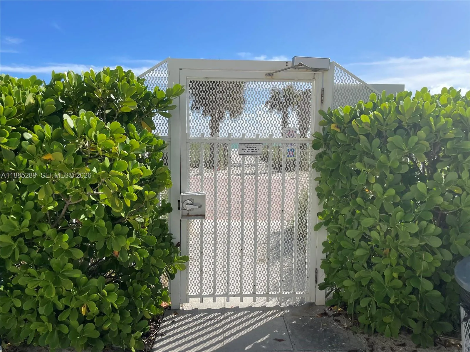 5005 Collins Ave 523, Miami Beach, Florida 33140, Miami Beach, Florida 33140, 1 Bedroom Bedrooms, ,1 BathroomBathrooms,Residential,For Sale,5005 Collins Ave 523, Miami Beach, Florida 33140,A11885289