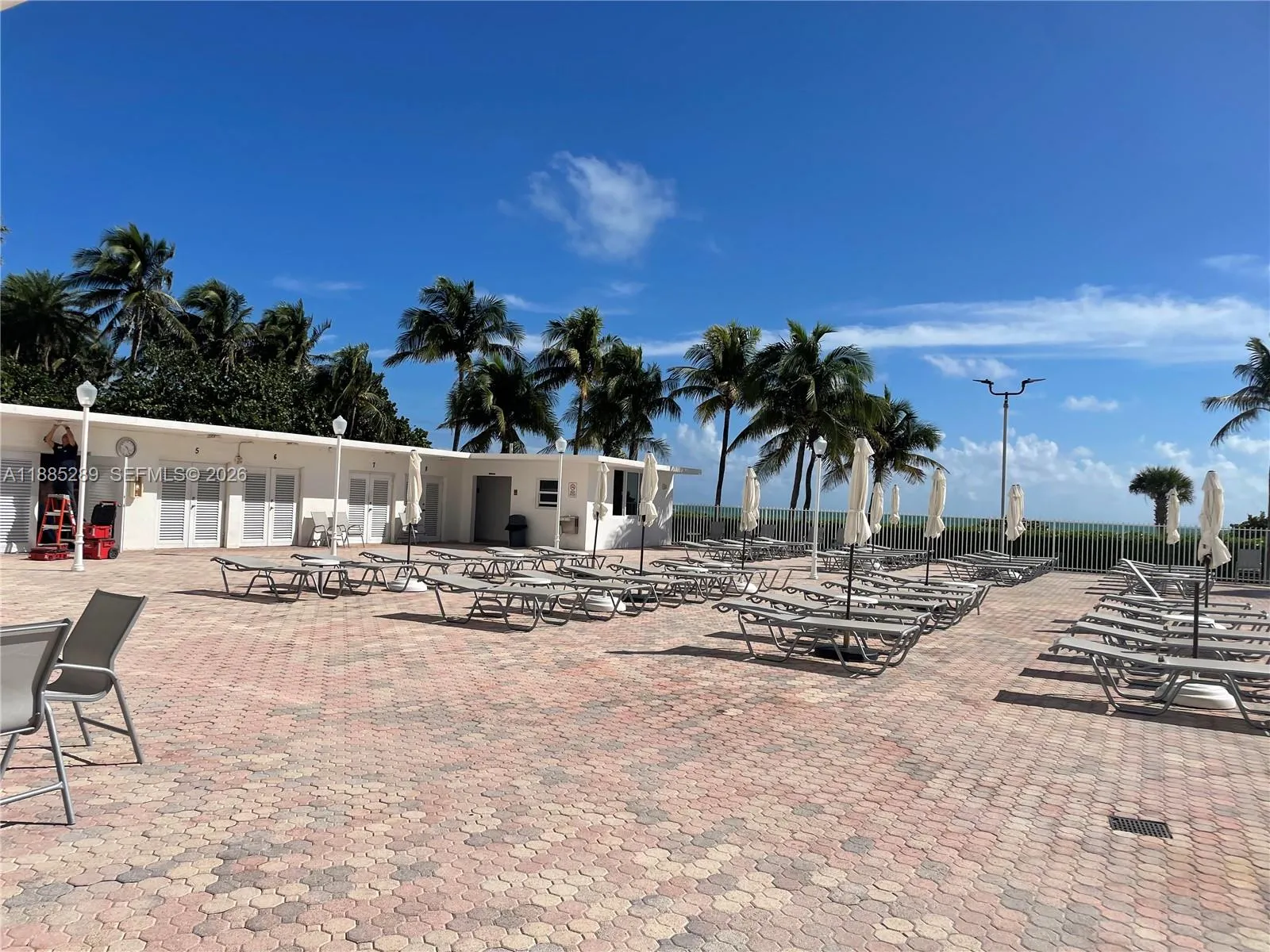 5005 Collins Ave 523, Miami Beach, Florida 33140, Miami Beach, Florida 33140, 1 Bedroom Bedrooms, ,1 BathroomBathrooms,Residential,For Sale,5005 Collins Ave 523, Miami Beach, Florida 33140,A11885289