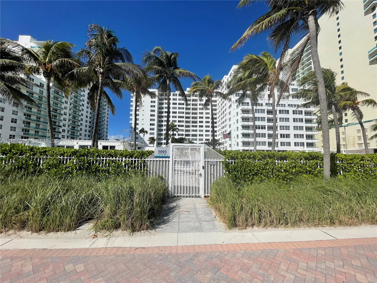5005 Collins Ave 523, Miami Beach, Florida 33140, Miami Beach, Florida 33140, 1 Bedroom Bedrooms, ,1 BathroomBathrooms,Residential,For Sale,5005 Collins Ave 523, Miami Beach, Florida 33140,A11885289