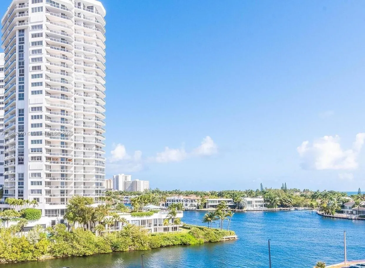 20515 E Country Club Dr 442, Aventura, Florida 331, Aventura, Florida 33180, 2 Bedrooms Bedrooms, ,2 BathroomsBathrooms,Residential,For Sale,20515 E Country Club Dr 442, Aventura, Florida 331,A11882569