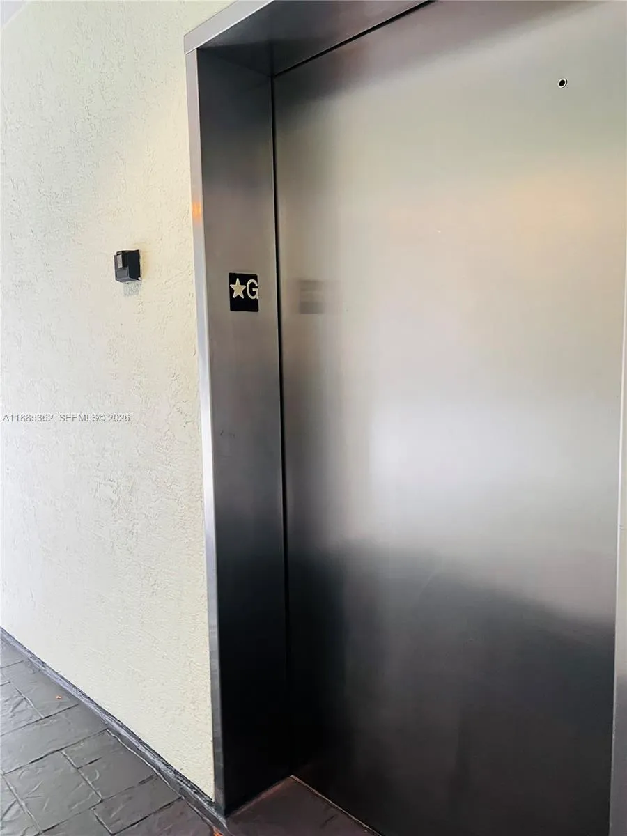 5300 Nw 87th Ave 410, Doral, Florida 33178, Doral, Florida 33178, 1 Bedroom Bedrooms, ,1 BathroomBathrooms,Residential,For Sale,5300 Nw 87th Ave 410, Doral, Florida 33178,A11885362