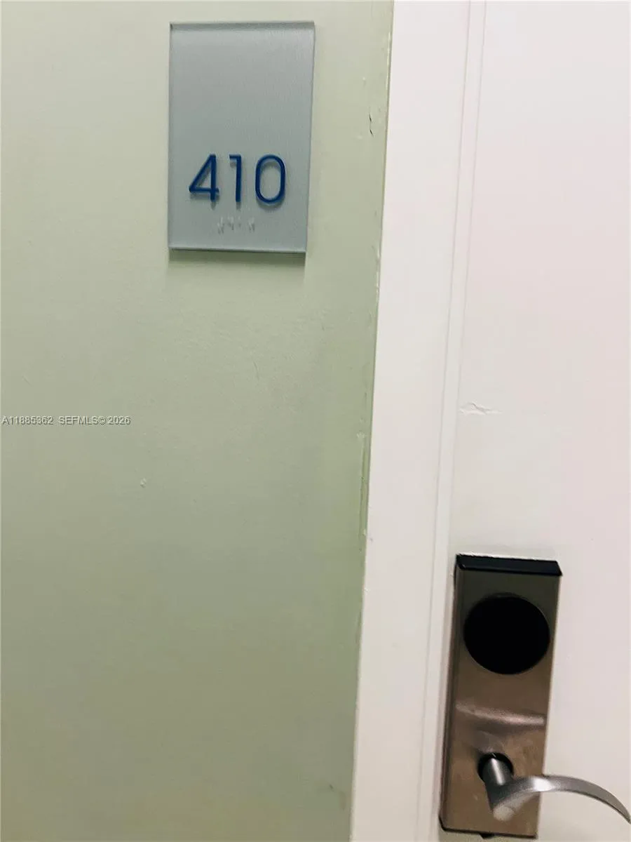 5300 Nw 87th Ave 410, Doral, Florida 33178, Doral, Florida 33178, 1 Bedroom Bedrooms, ,1 BathroomBathrooms,Residential,For Sale,5300 Nw 87th Ave 410, Doral, Florida 33178,A11885362