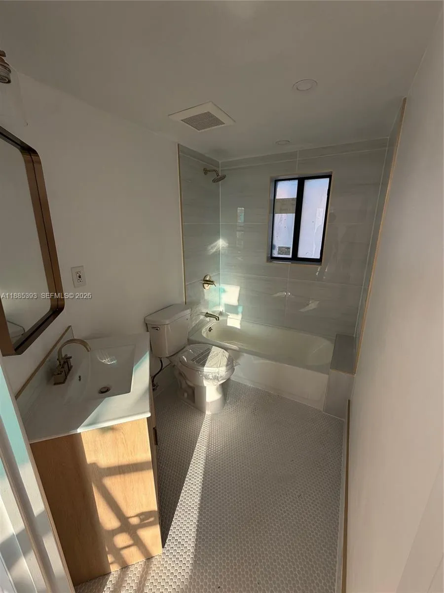 7927 Nw 16th Ave, Miami, Florida 33147, Miami, Florida 33147, 2 Bedrooms Bedrooms, ,2 BathroomsBathrooms,Residential Lease,For Rent,7927 Nw 16th Ave, Miami, Florida 33147,A11885393