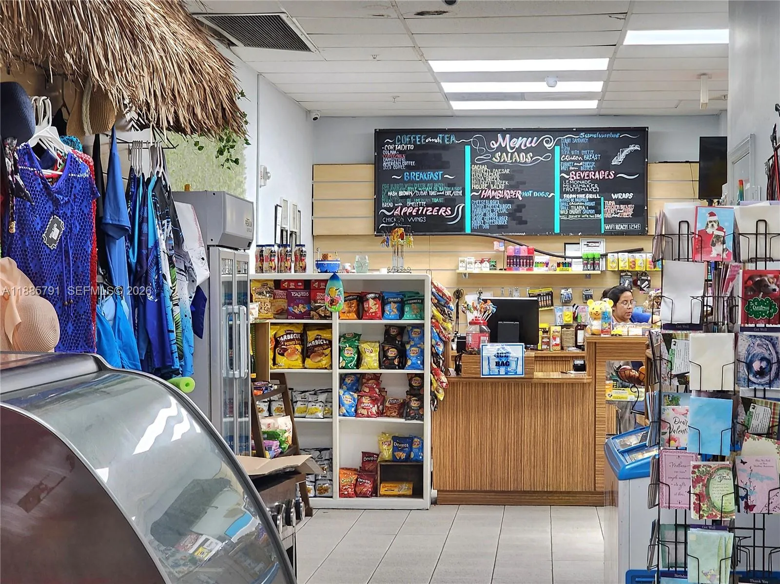 Convenience Store & Cafe