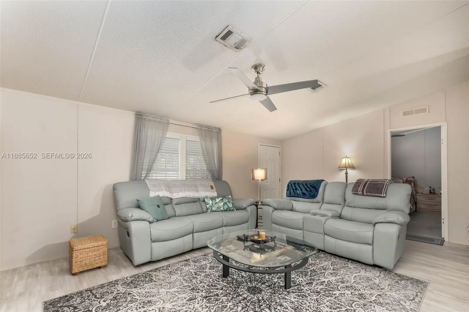 1800 Sw 85th Ave, Davie, Florida 33324, Davie, Florida 33324, 2 Bedrooms Bedrooms, ,2 BathroomsBathrooms,Residential,For Sale,1800 Sw 85th Ave, Davie, Florida 33324,A11885652