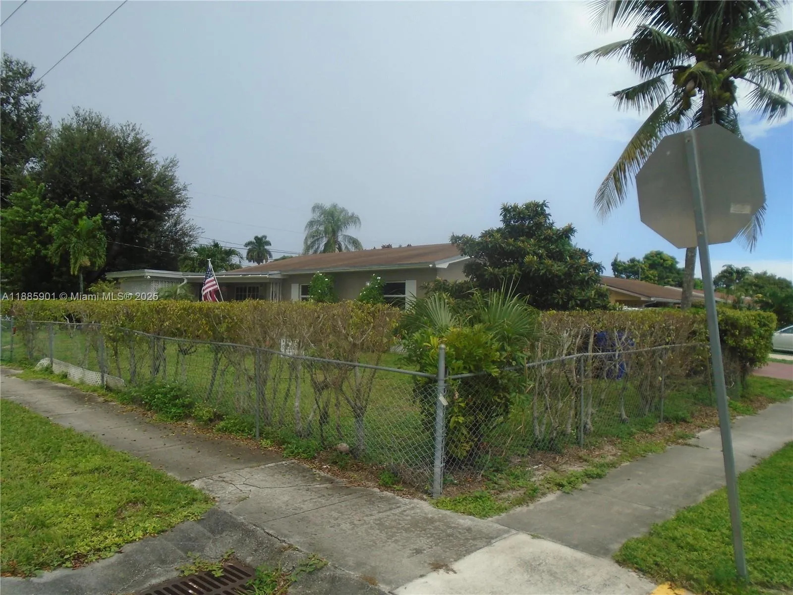 6791 Hope St, Hollywood, Florida 33024, Hollywood, Florida 33024, 4 Bedrooms Bedrooms, ,3 BathroomsBathrooms,Residential,For Sale,6791 Hope St, Hollywood, Florida 33024,A11885901