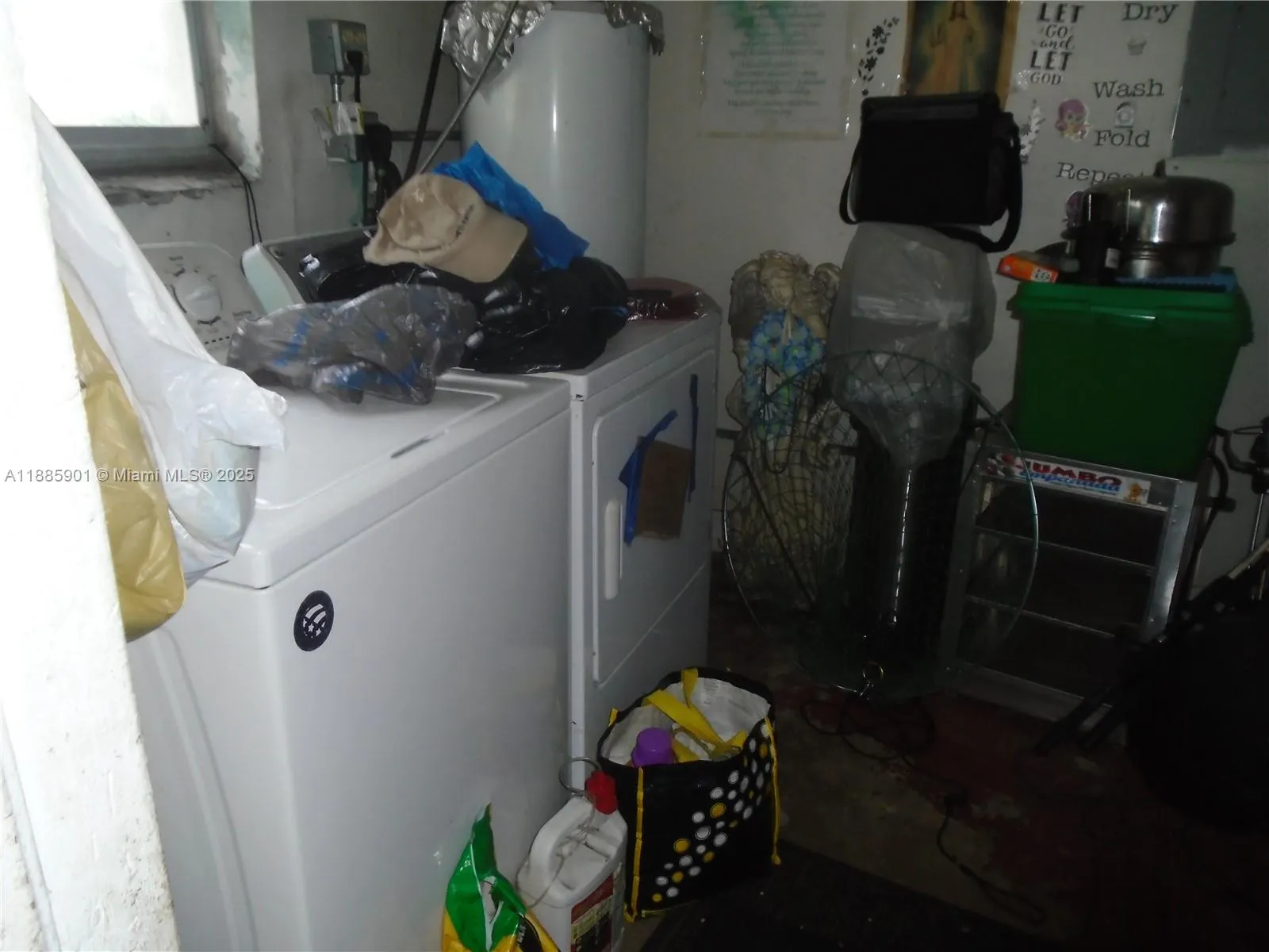 6791 Hope St, Hollywood, Florida 33024, Hollywood, Florida 33024, 4 Bedrooms Bedrooms, ,3 BathroomsBathrooms,Residential,For Sale,6791 Hope St, Hollywood, Florida 33024,A11885901