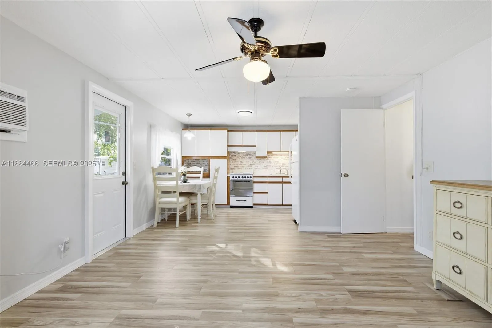 Guest/In-Law suite. Income potential