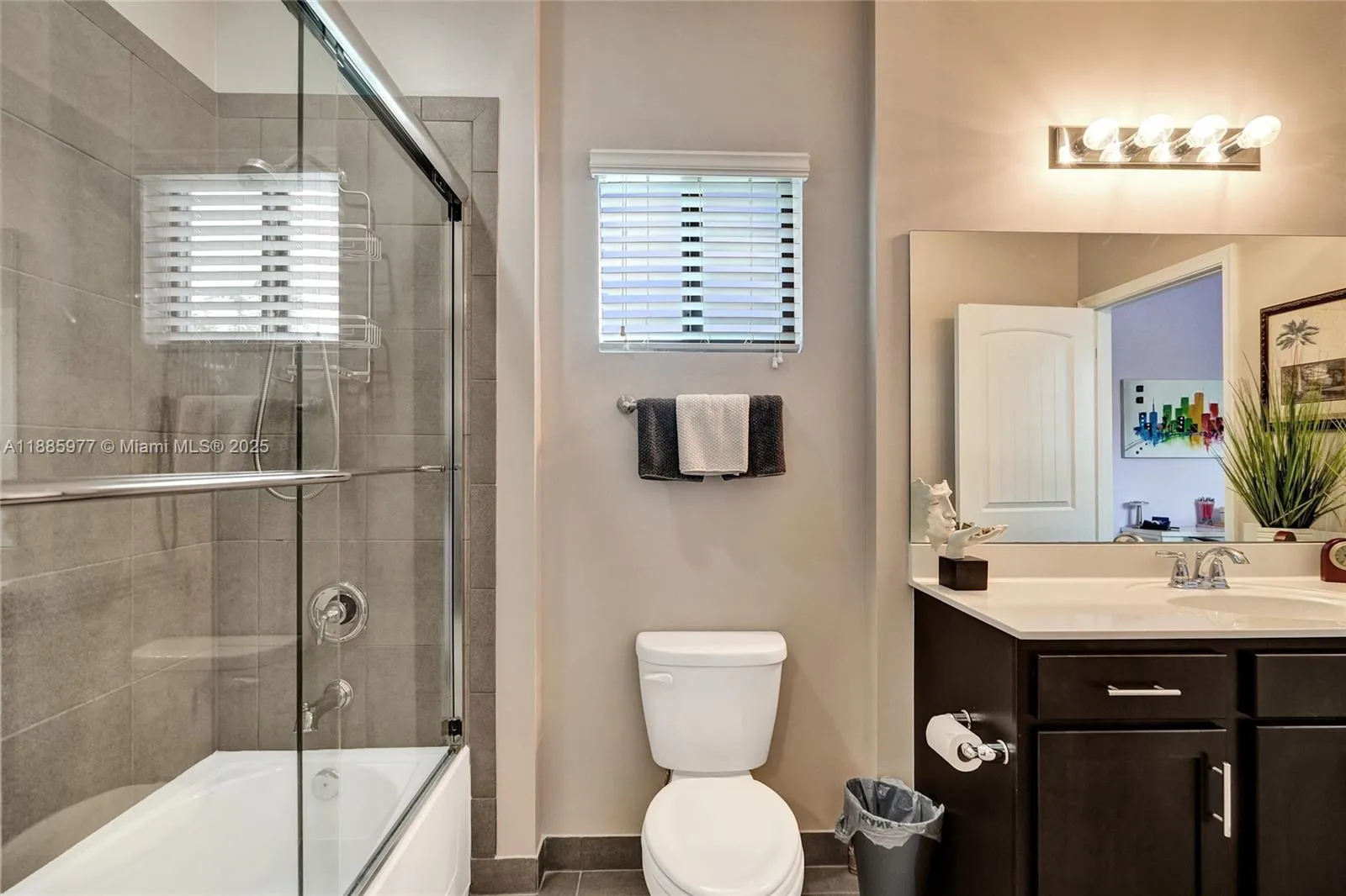 4204 N Dixie Hwy 1, Oakland Park, Florida 33334, Oakland Park, Florida 33334, 3 Bedrooms Bedrooms, ,2 BathroomsBathrooms,Residential,For Sale,4204 N Dixie Hwy 1, Oakland Park, Florida 33334,A11885977