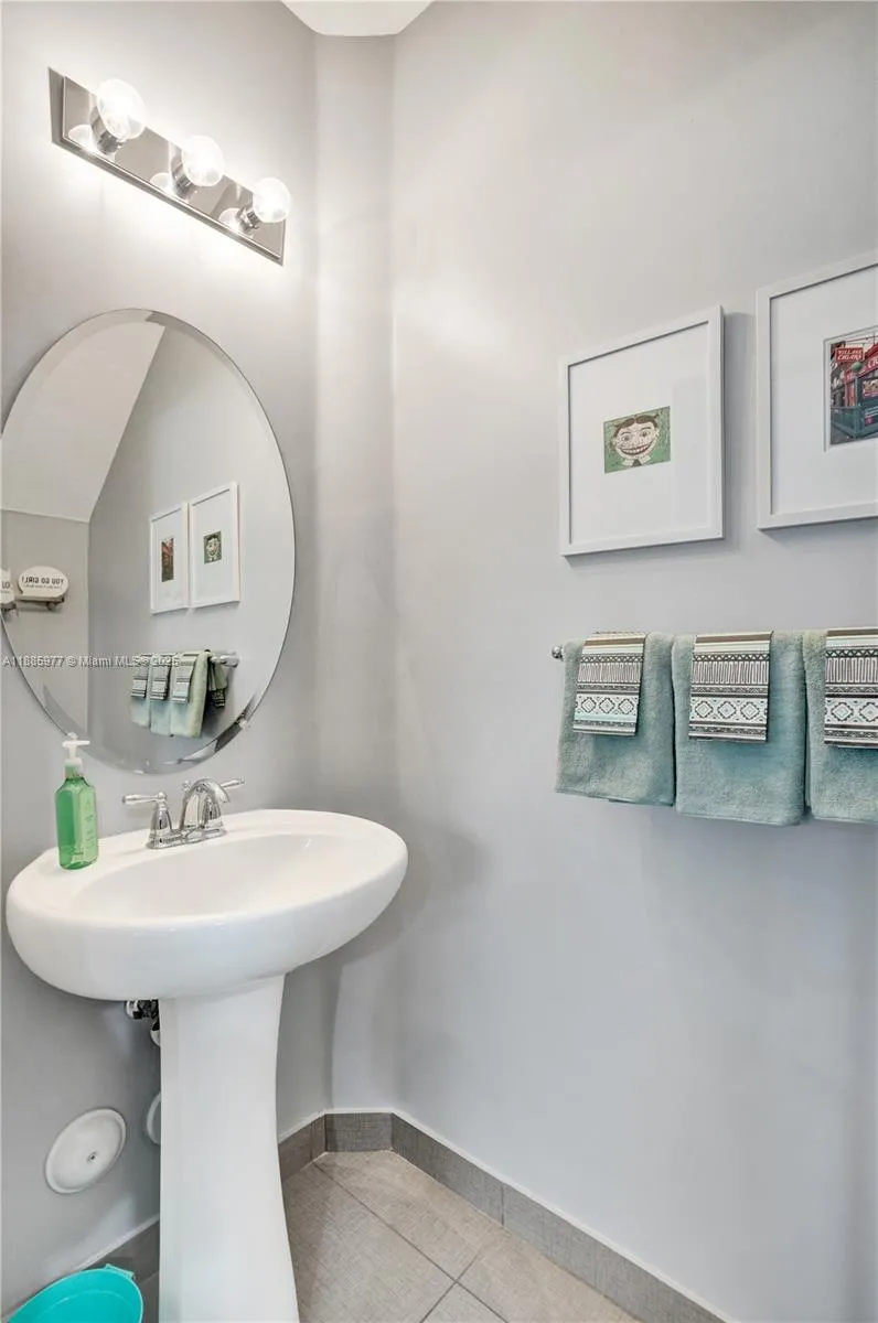 4204 N Dixie Hwy 1, Oakland Park, Florida 33334, Oakland Park, Florida 33334, 3 Bedrooms Bedrooms, ,2 BathroomsBathrooms,Residential,For Sale,4204 N Dixie Hwy 1, Oakland Park, Florida 33334,A11885977